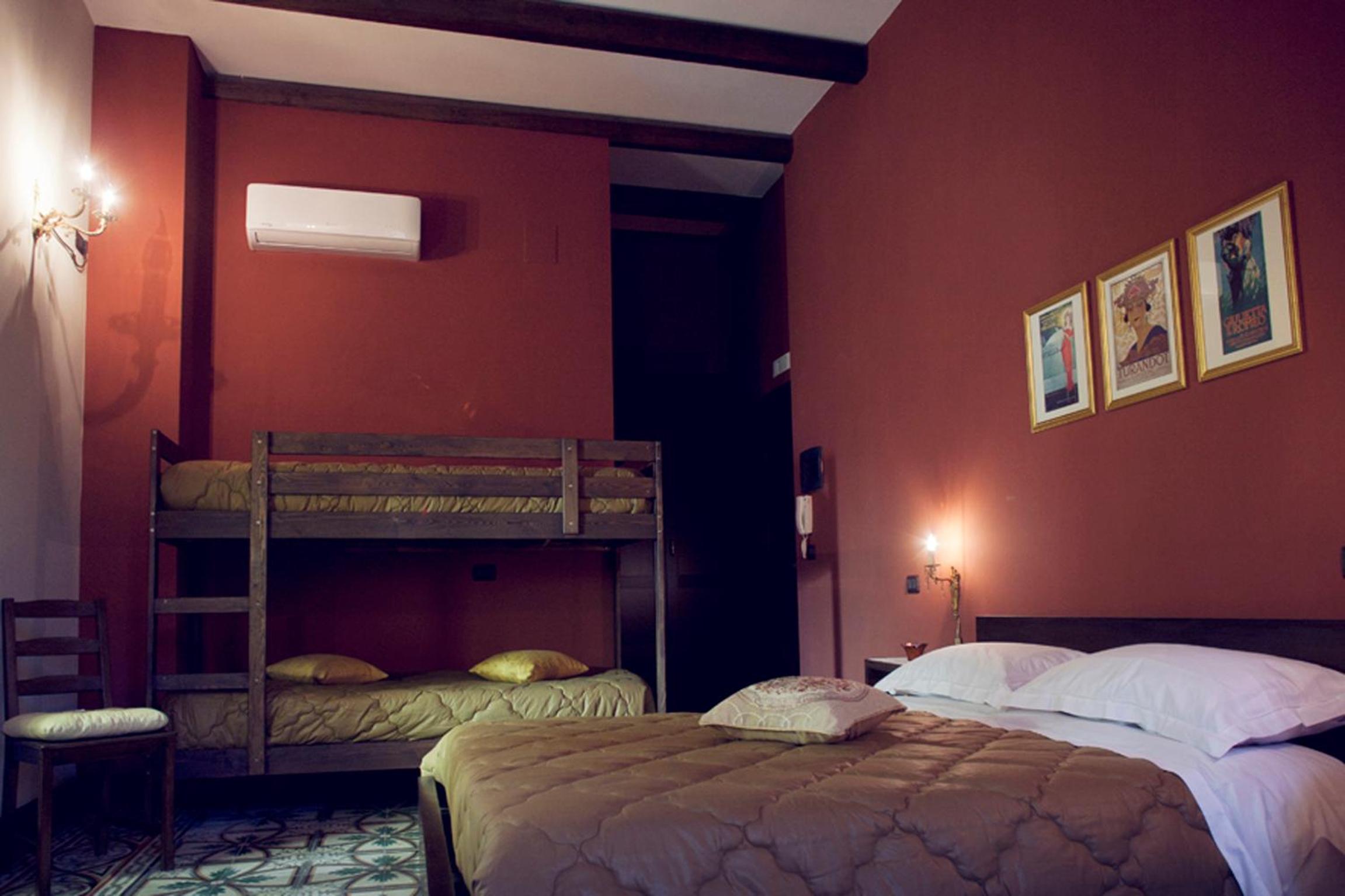 Quadruple Room with Balcony photo 2