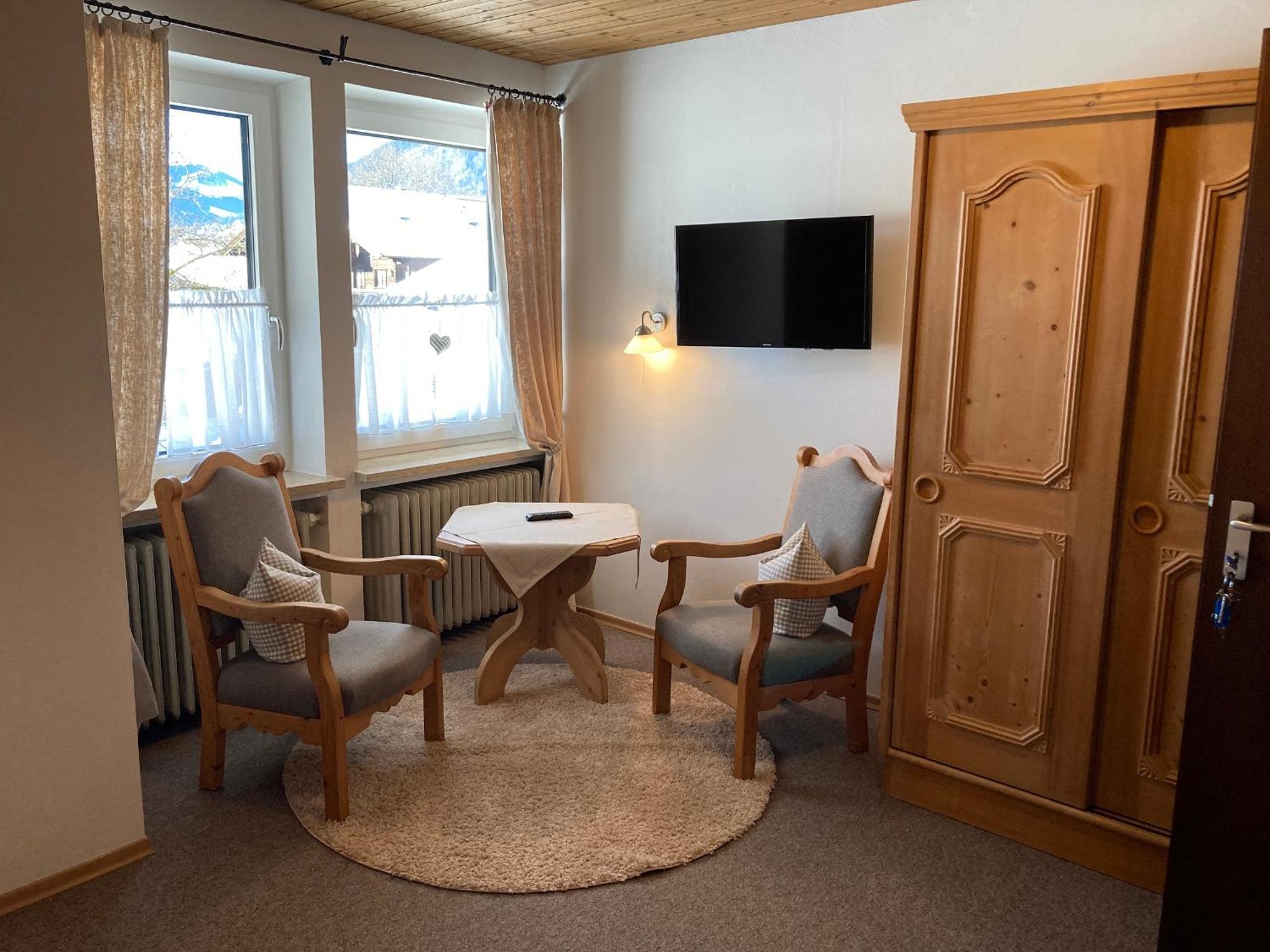 Budget Double Room photo 1