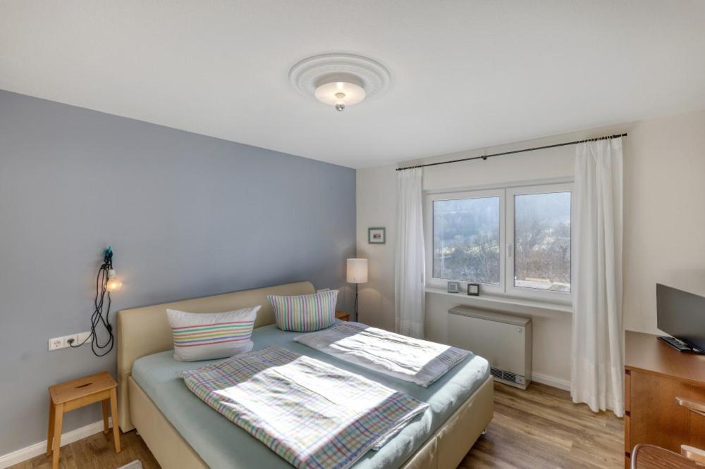 Two-Bedroom Holiday Apartment with Terrace - Annex photo 3