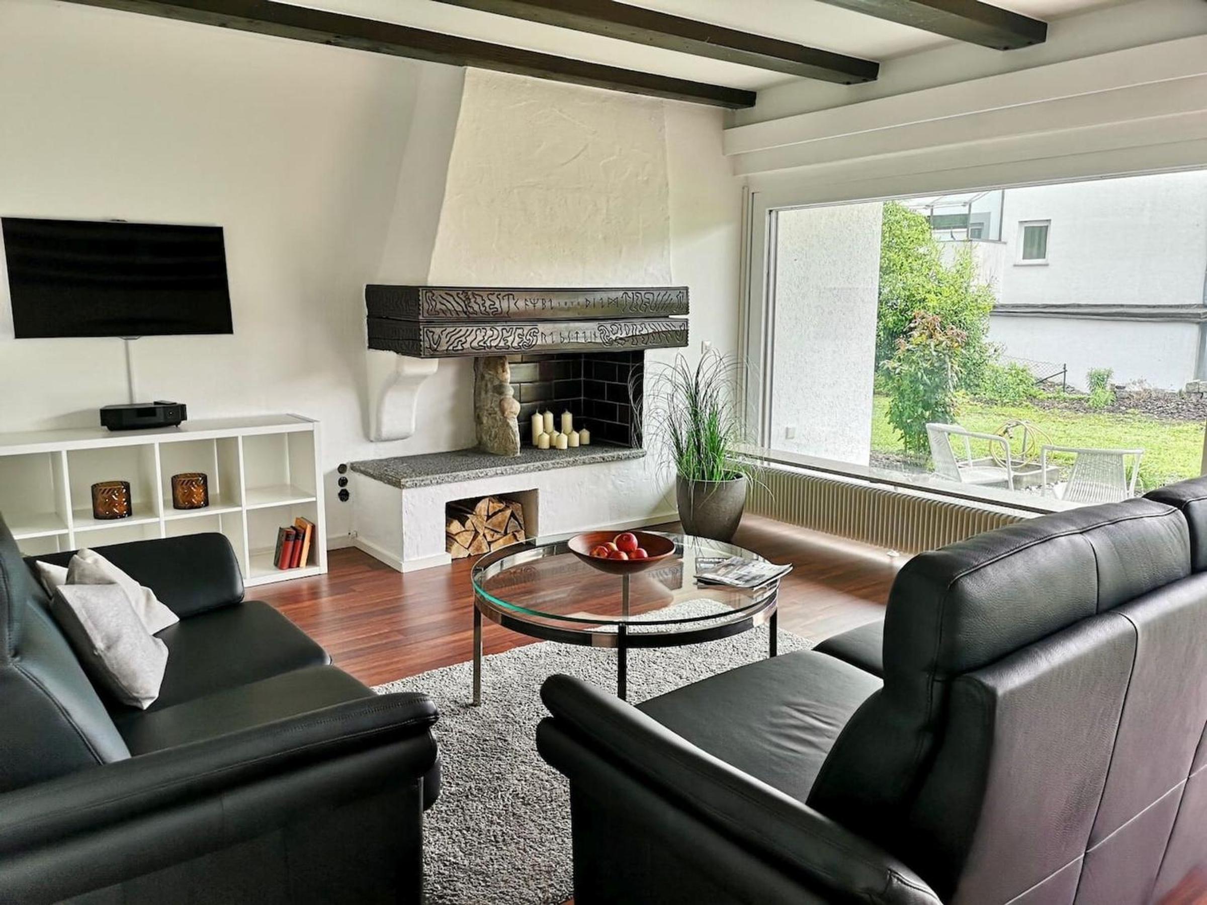 Deluxe Bungalow with Garden View photo 2