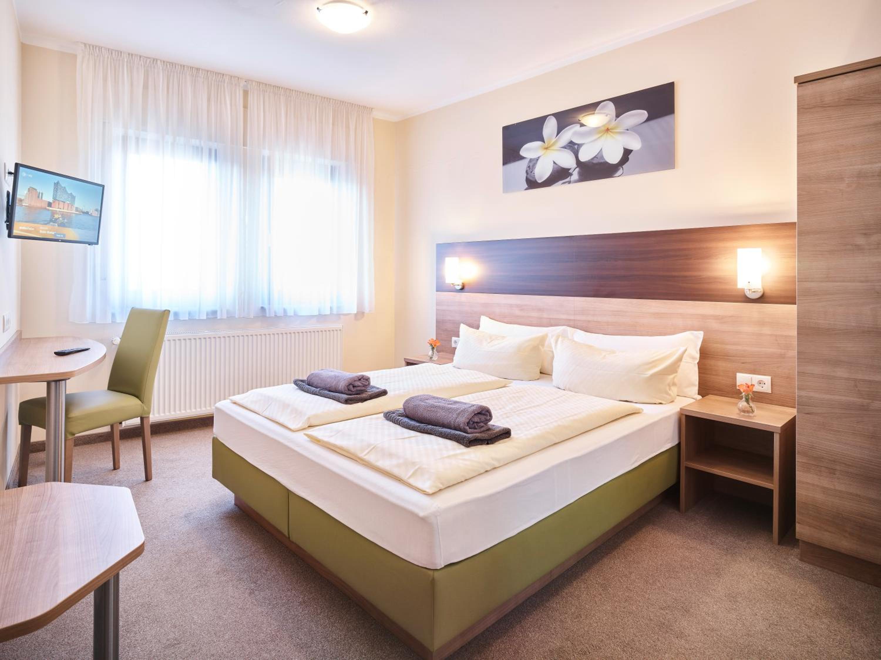 Double Room - Photo 2