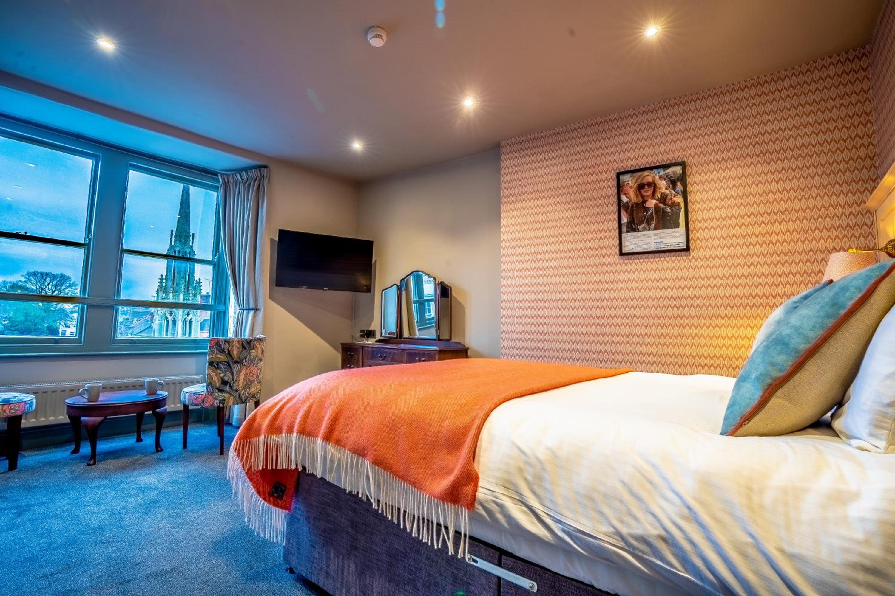 Deluxe King Room - Photo 2