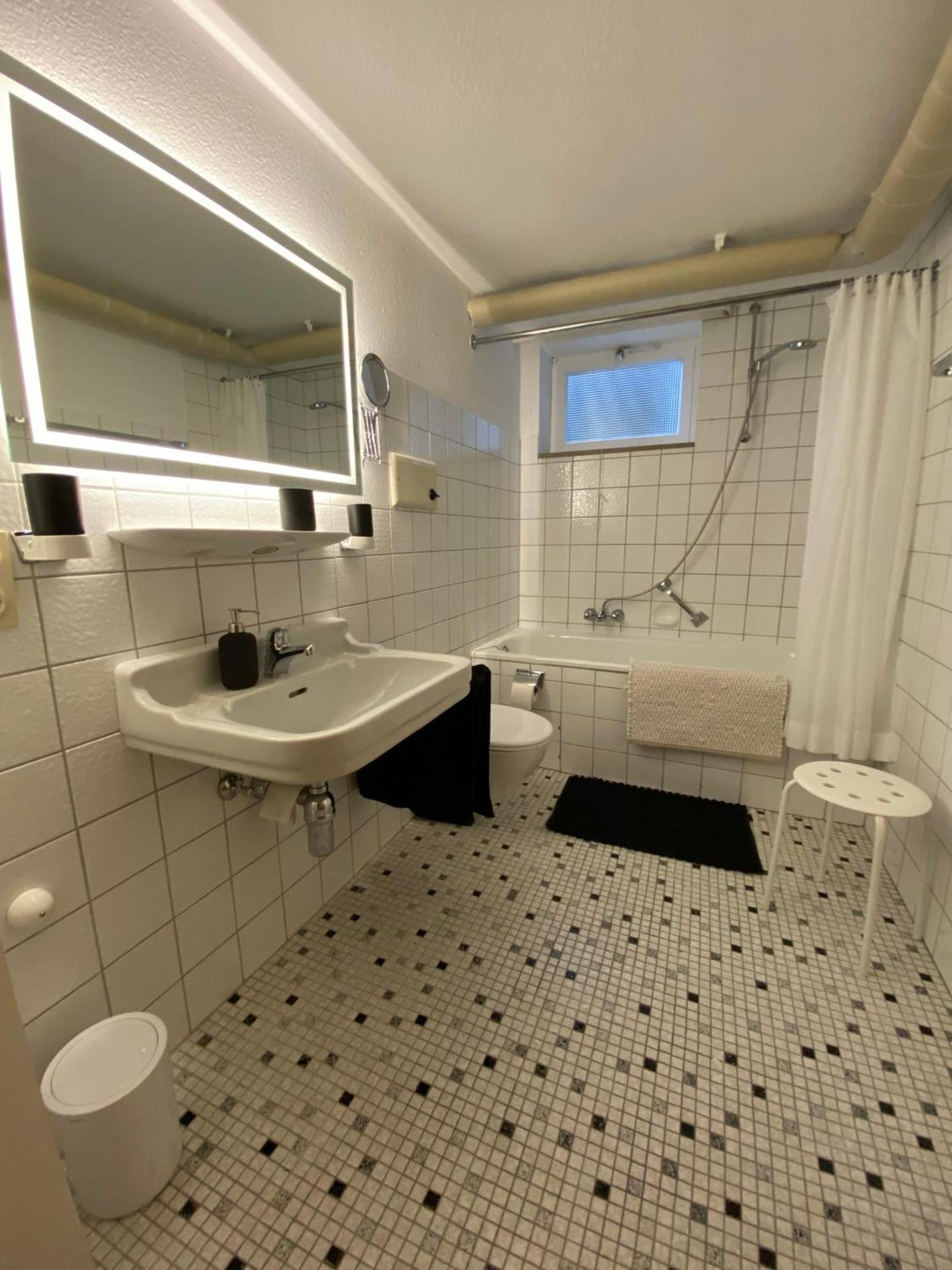 One-Bedroom Apartment with Garden View photo 3