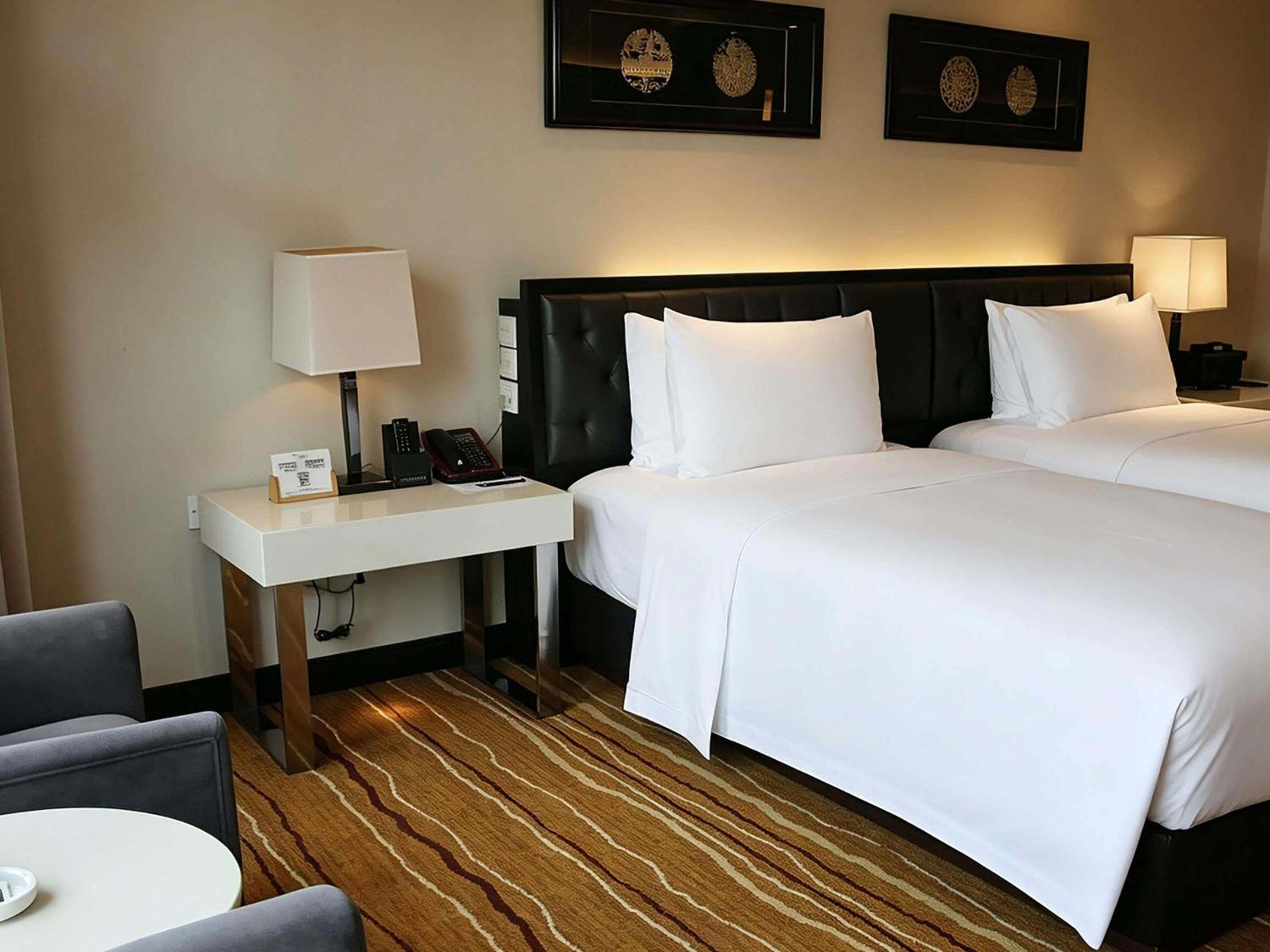 Superior Room with Two Twin Beds