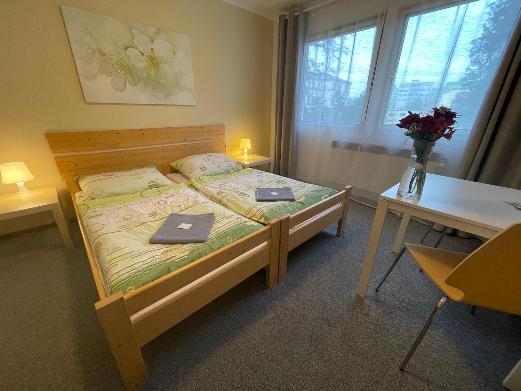 Single Room with Private Bathroom photo 1
