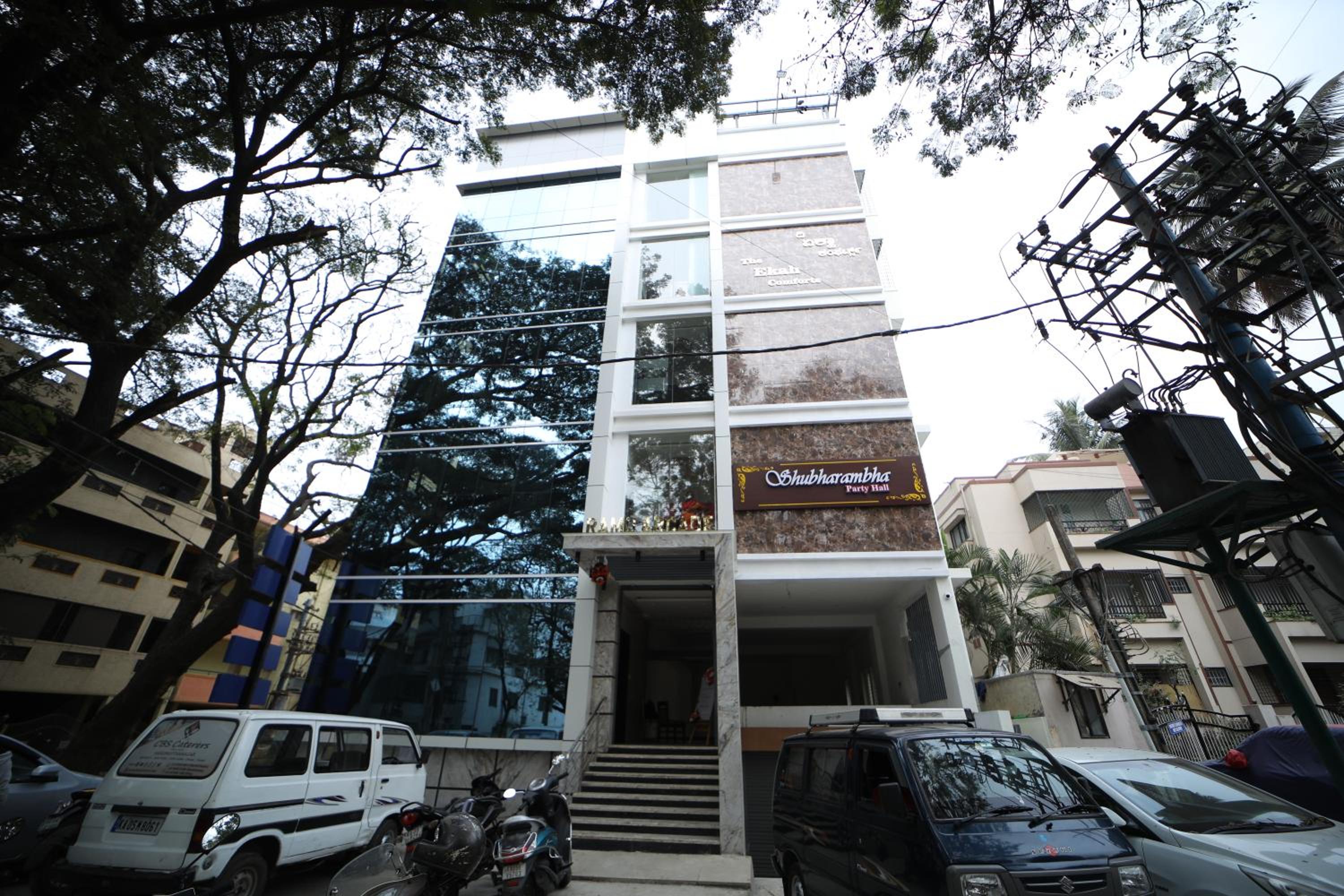 Deluxe Double Room with Balcony - Photo 21