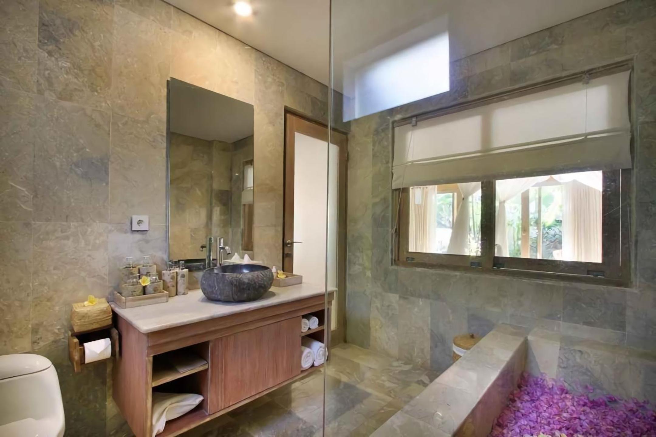 Suite with Garden View - Photo 19