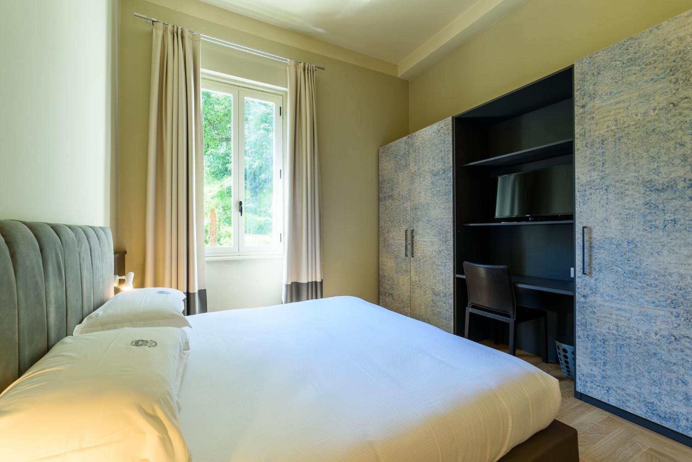 Deluxe Double or Twin Room with Garden View