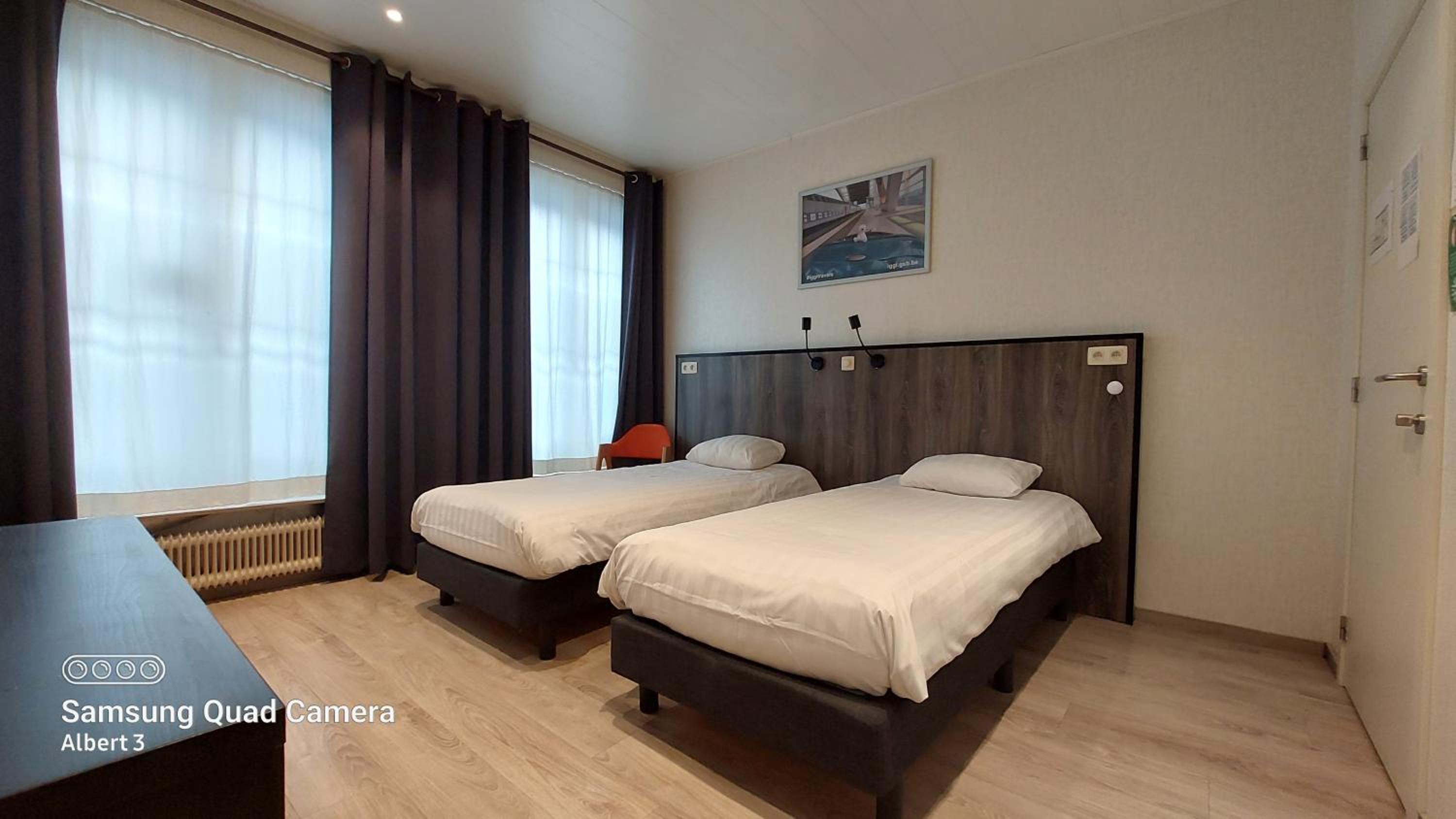 Twin Room with Private Bathroom
