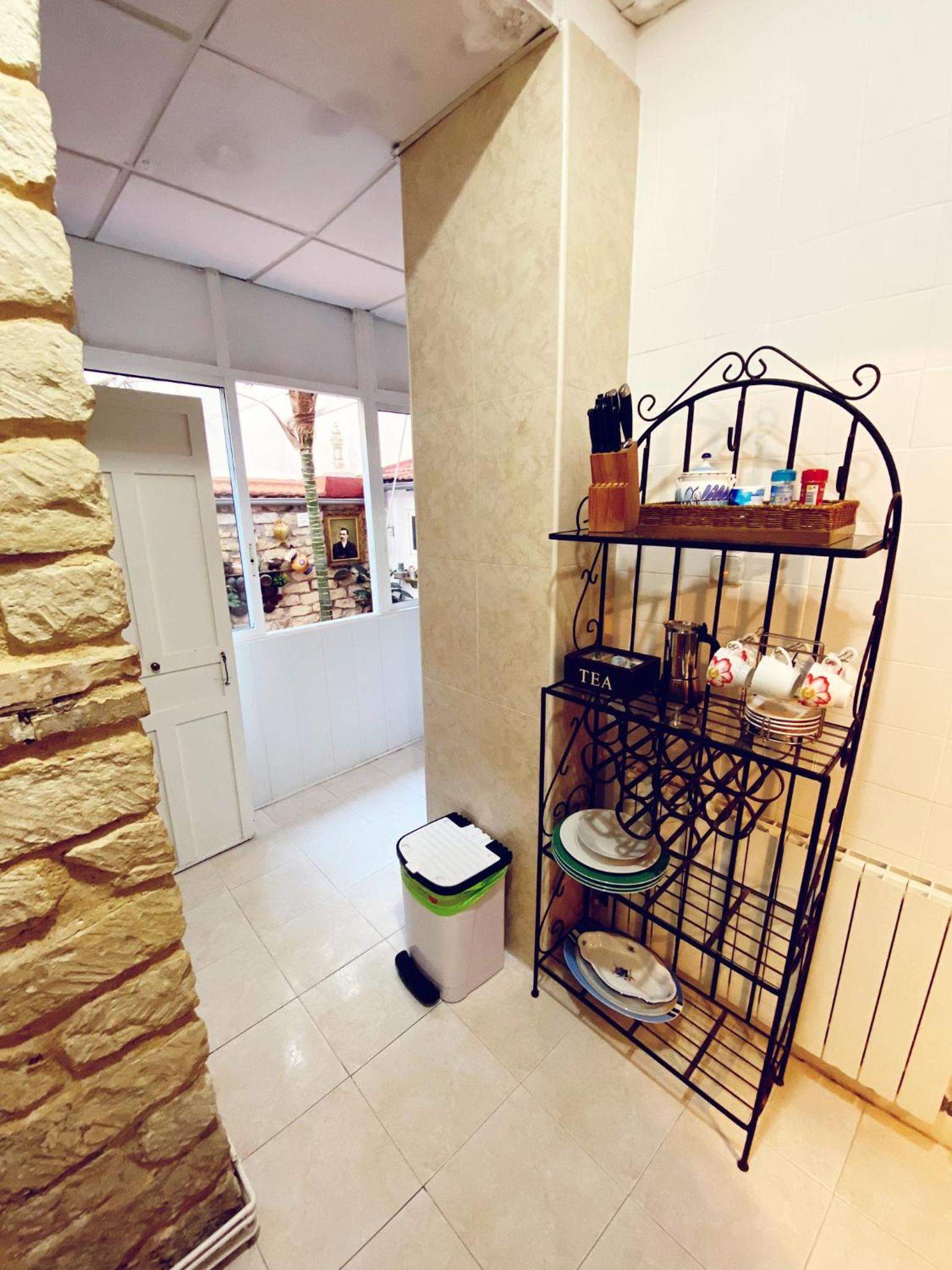 Apartment - Ground Floor - Photo 2