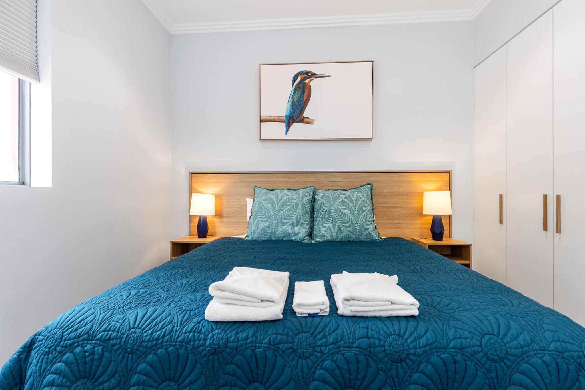Deluxe King Suite photo 3