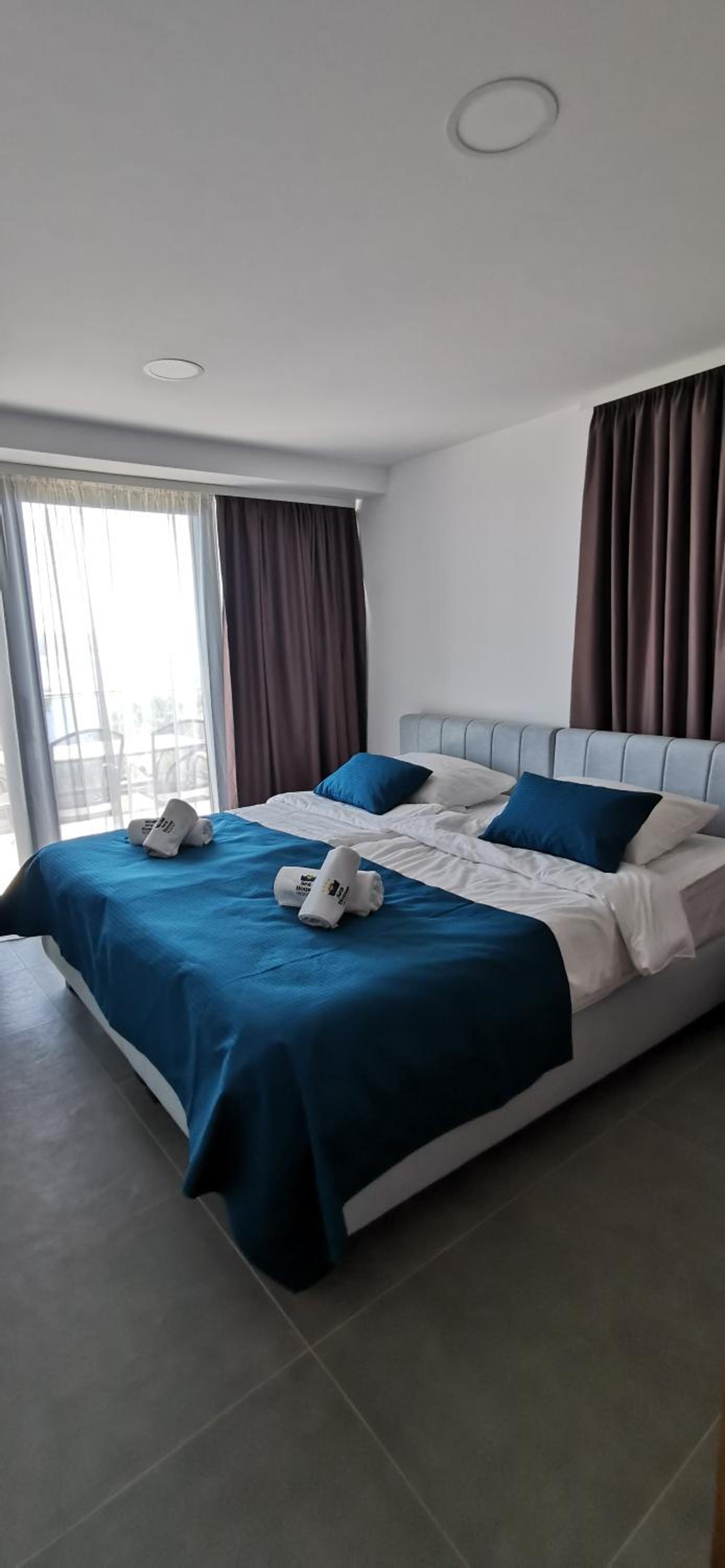 One-Bedroom Suite photo 2