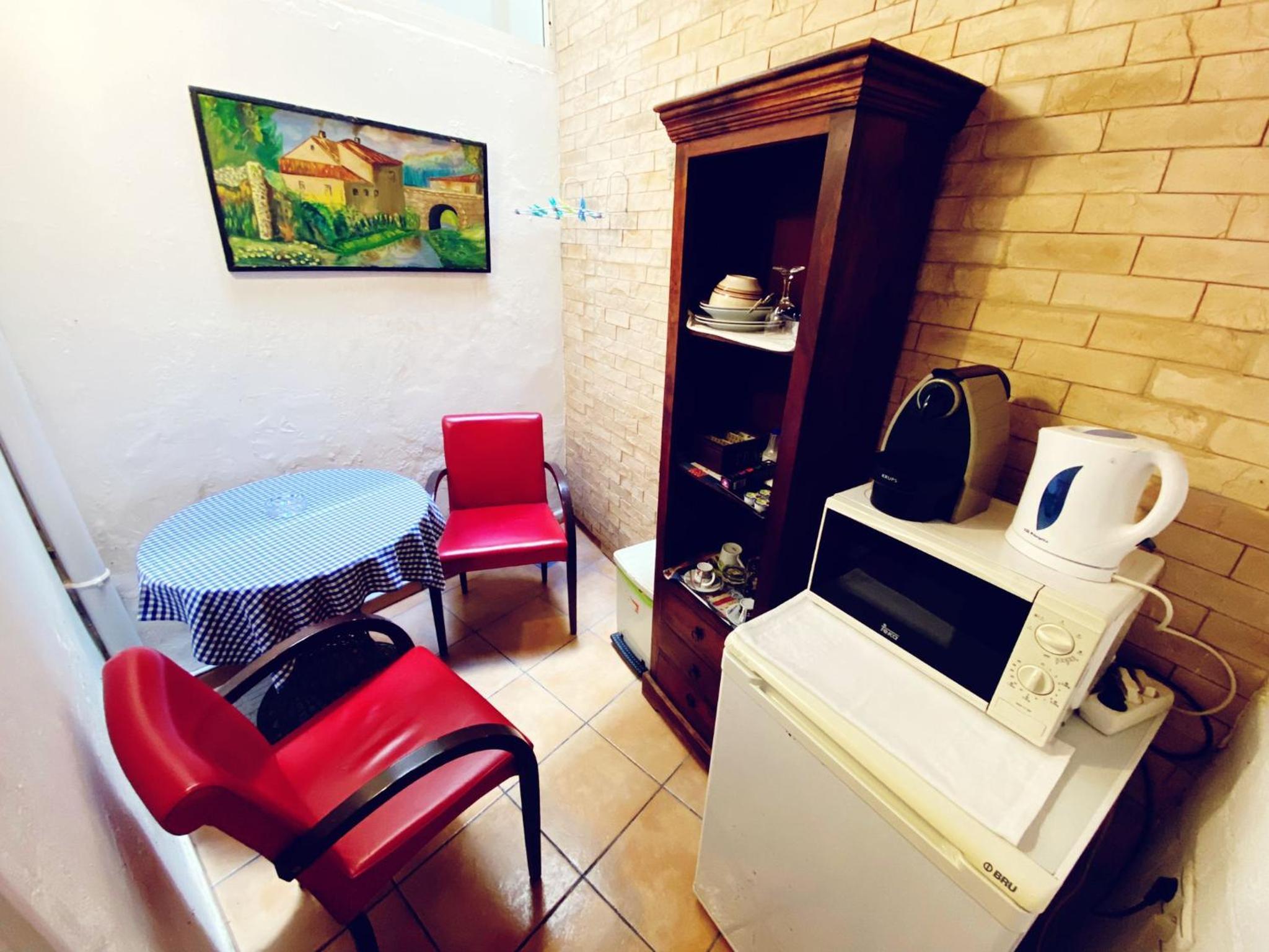 Double or Twin Room - Photo 11