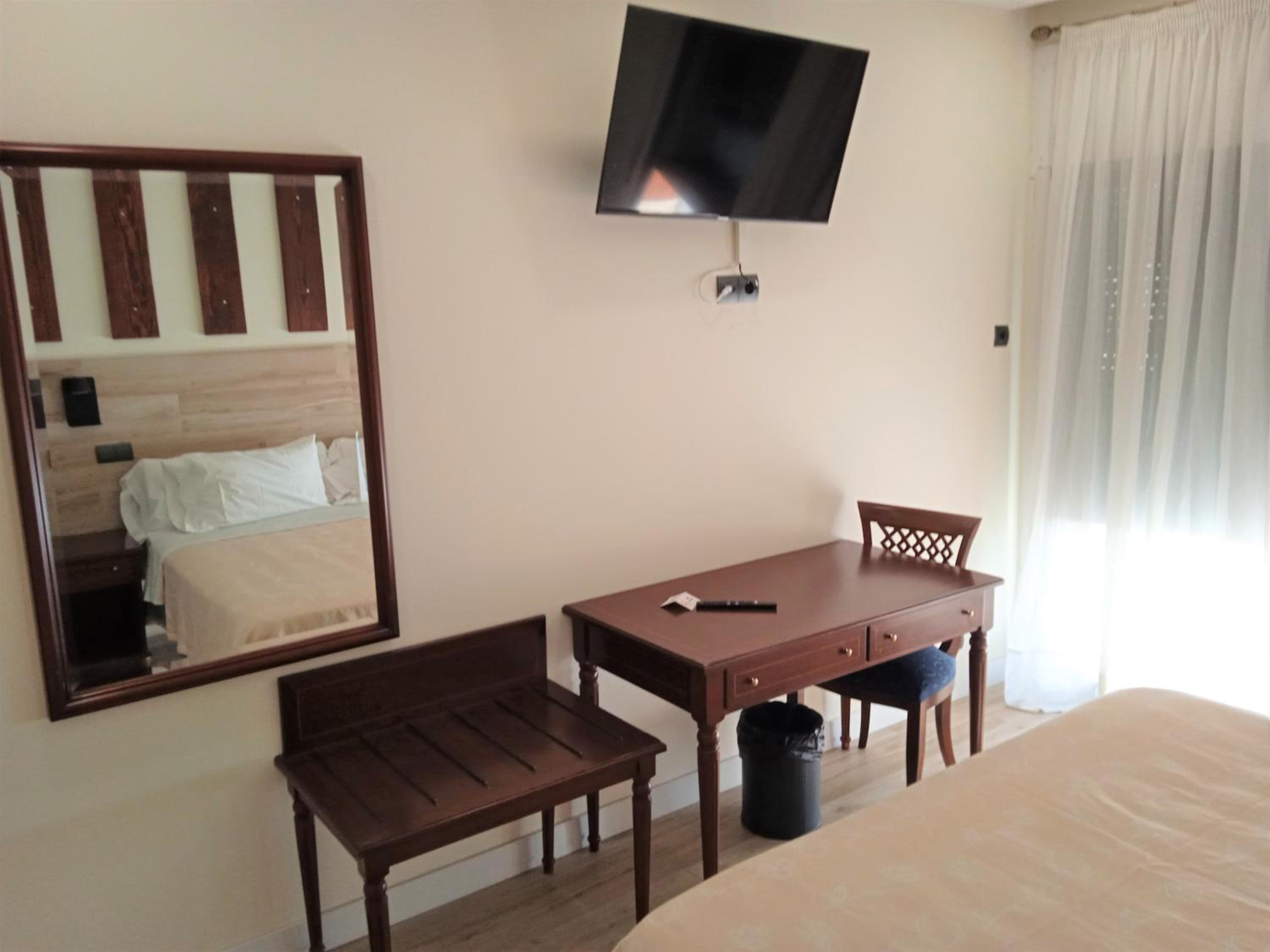 Double with Terrace - 1 Bed photo 3