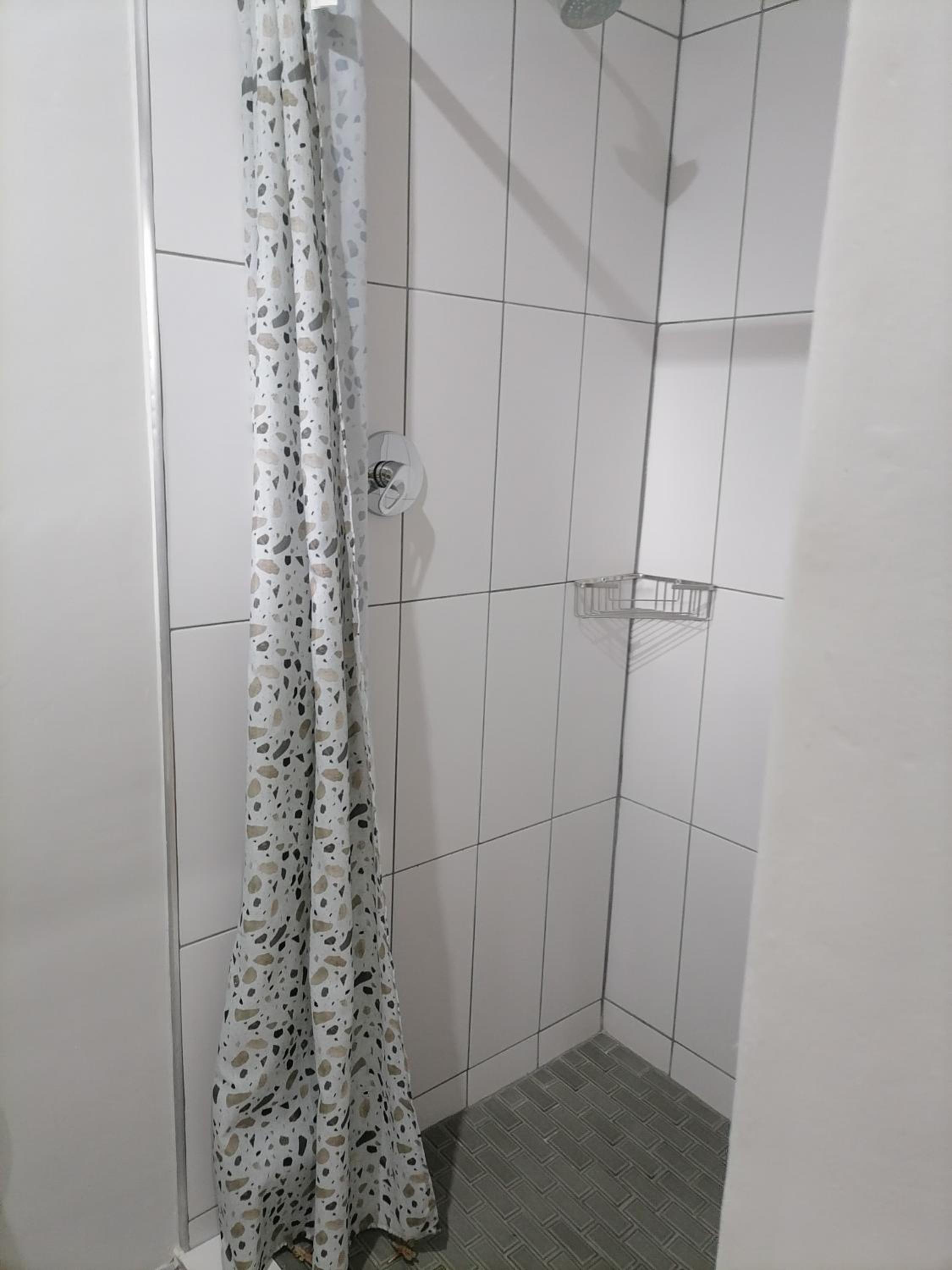 Deluxe Double Room with Shower - Photo 2