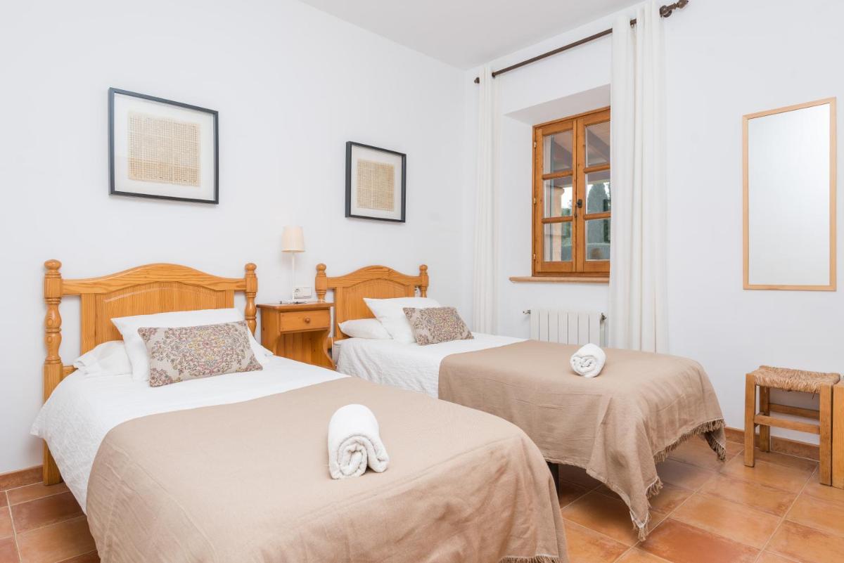 Four-Bedroom Villa photo 2