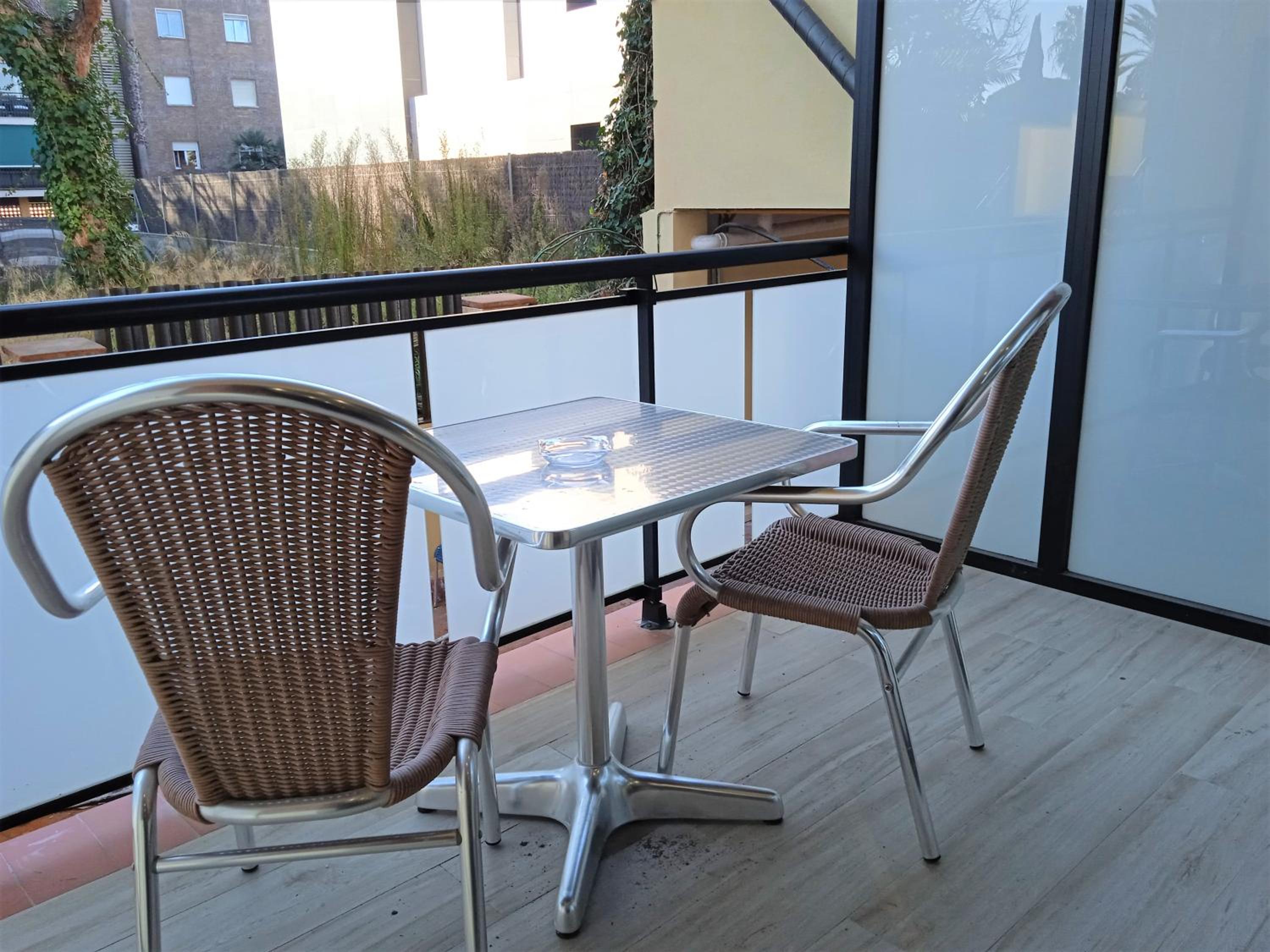 Twin Room with Terrace - 2 Beds photo 2