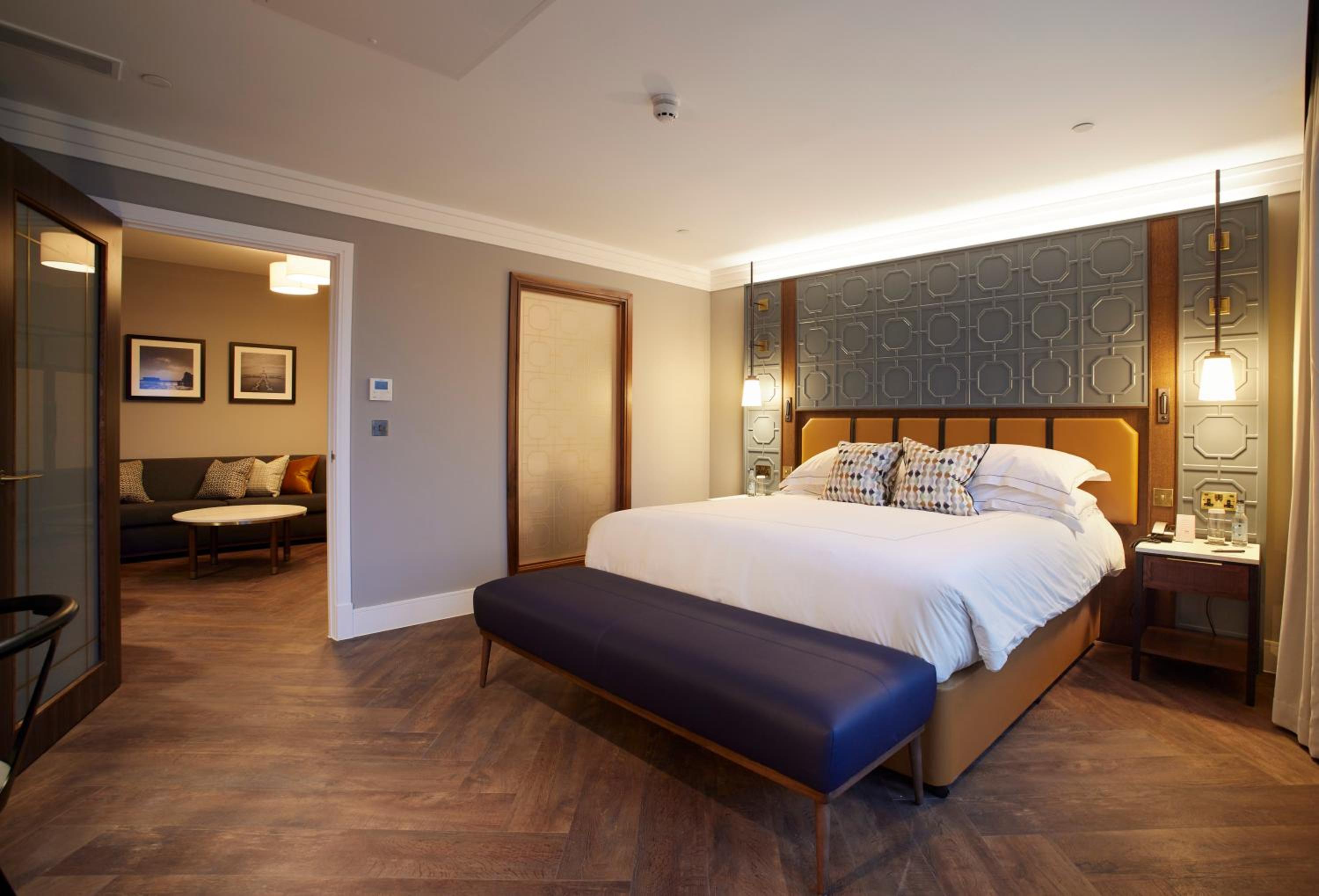 Superior Suite - Photo 1