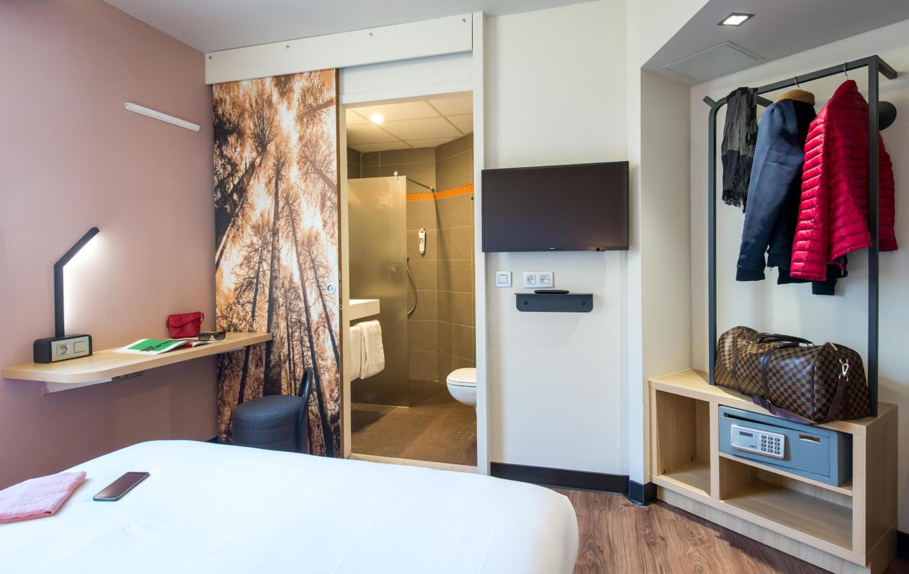 Double Room - Photo 8