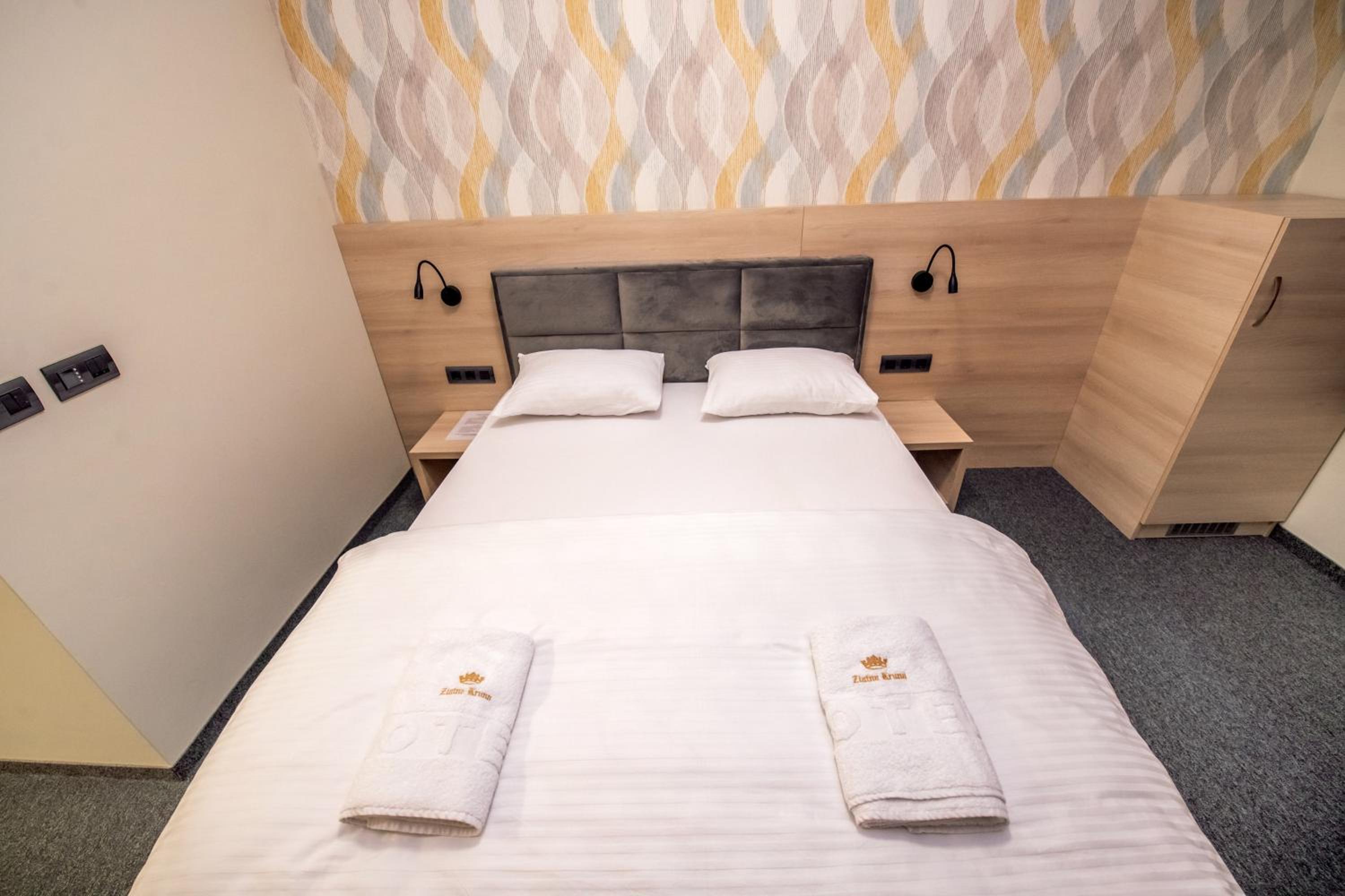 Small Double Room photo 2