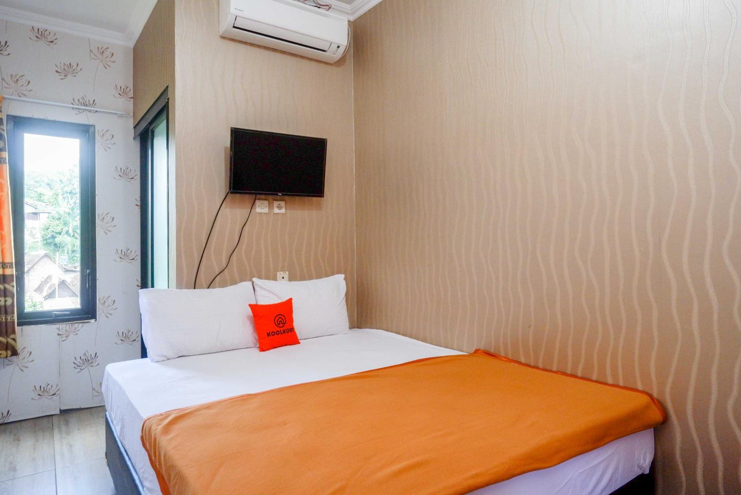 Standard Double Room - Photo 2