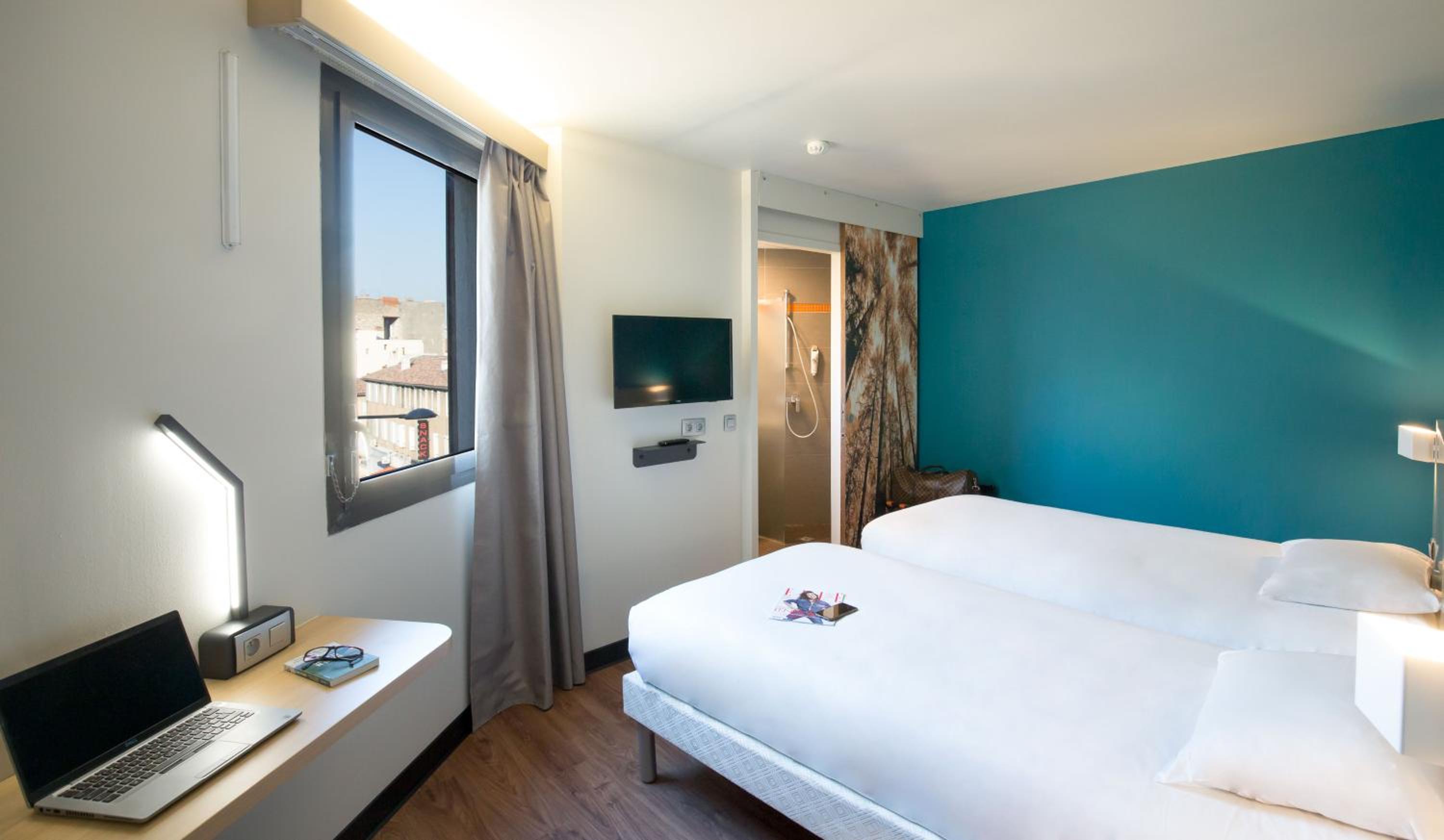 Twin Room - Photo 7