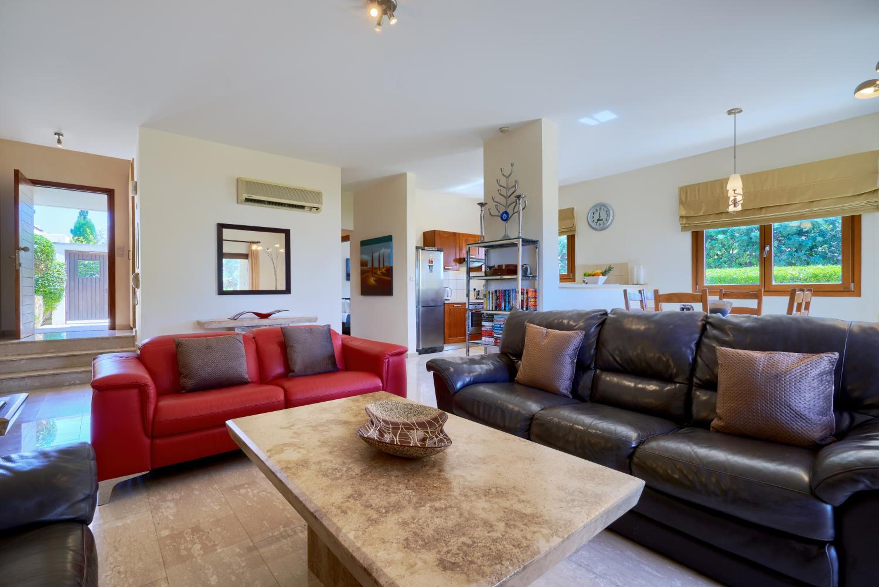 Three-Bedroom Villa photo 2