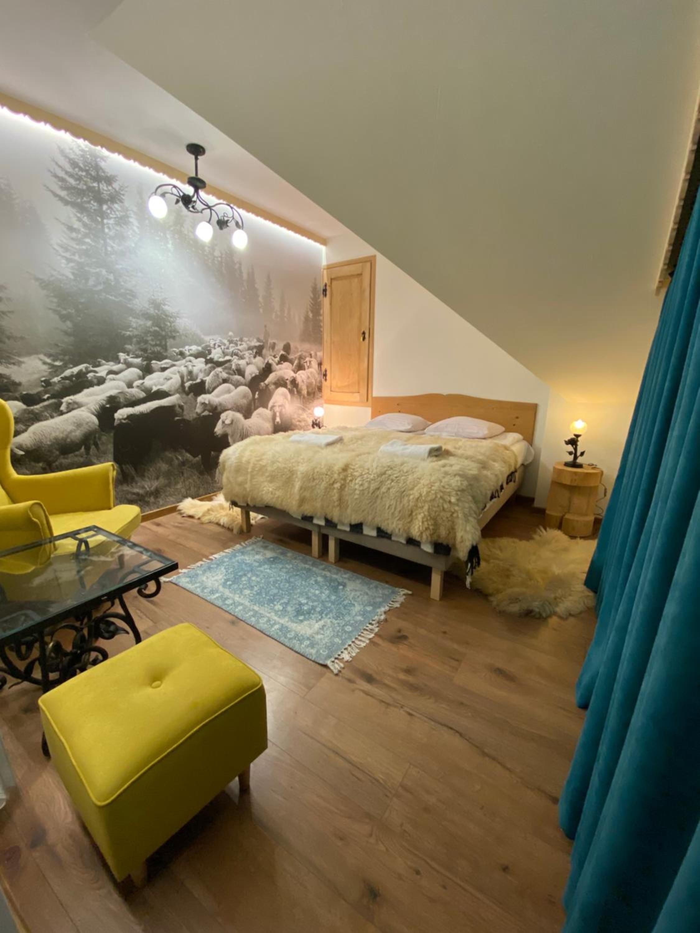 Large Double Room