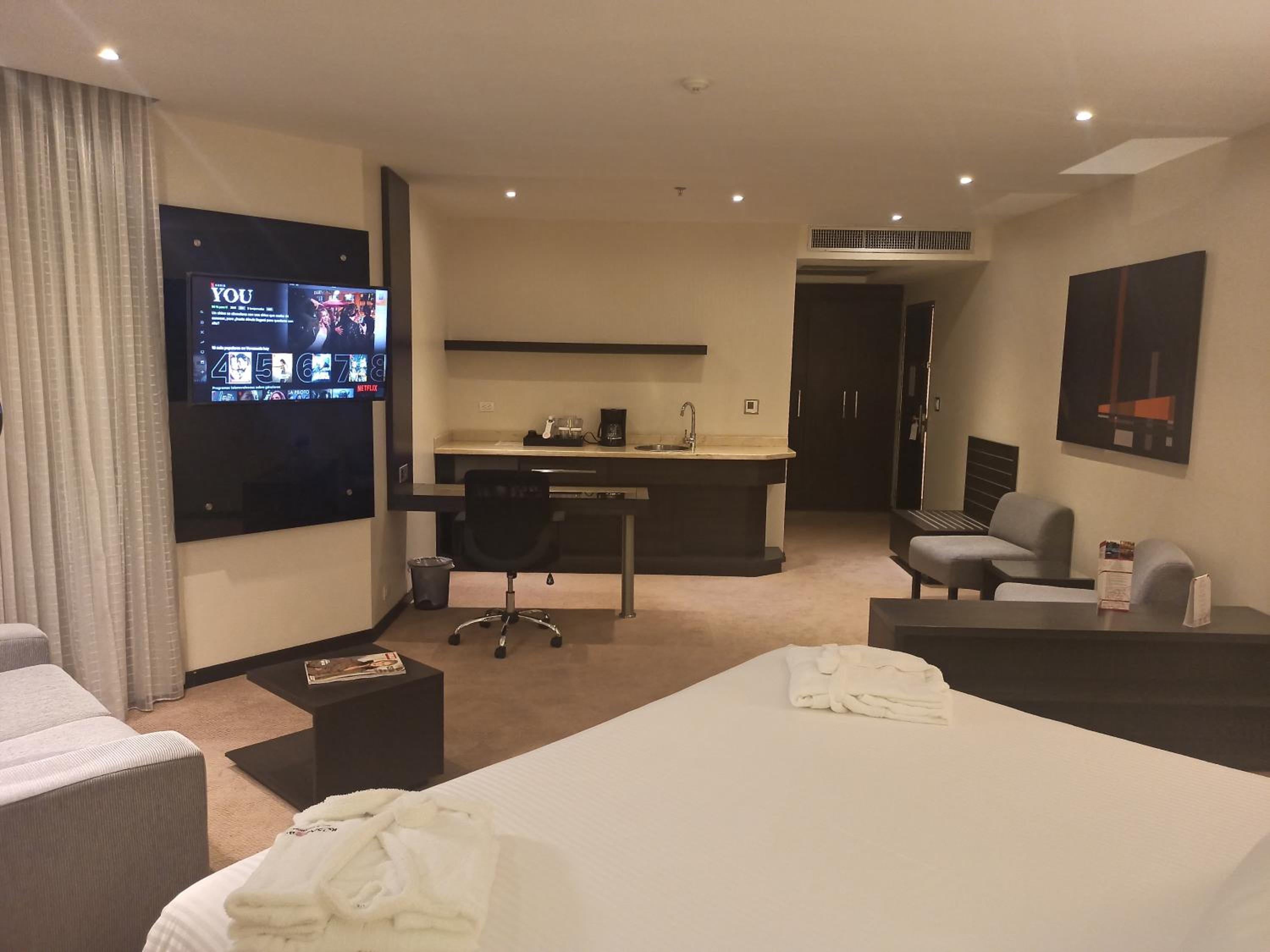 Deluxe Suite