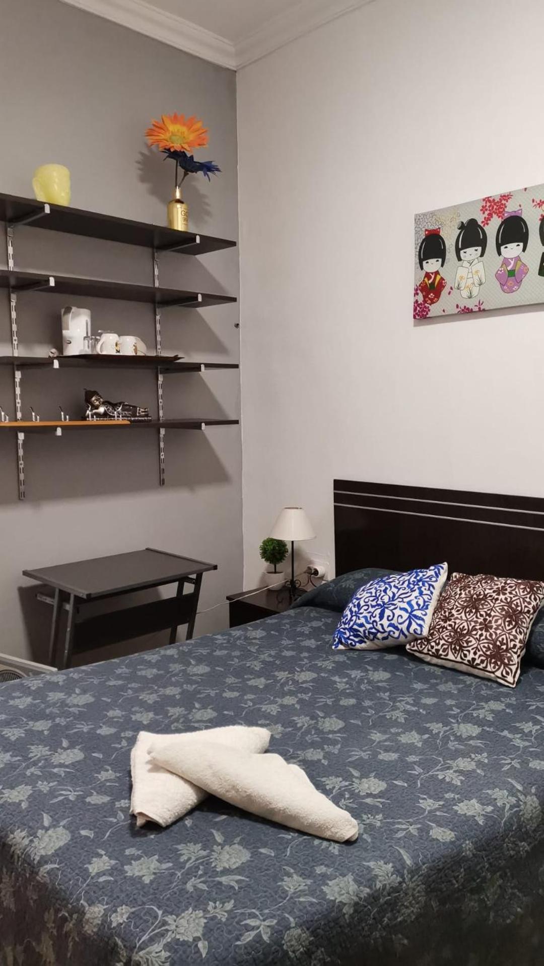 Habitación doble con baño compartido