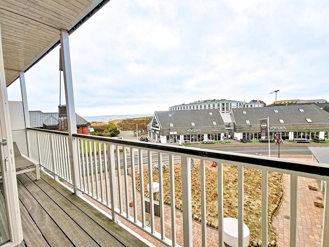 Deluxe Double Room with Balcony photo 3