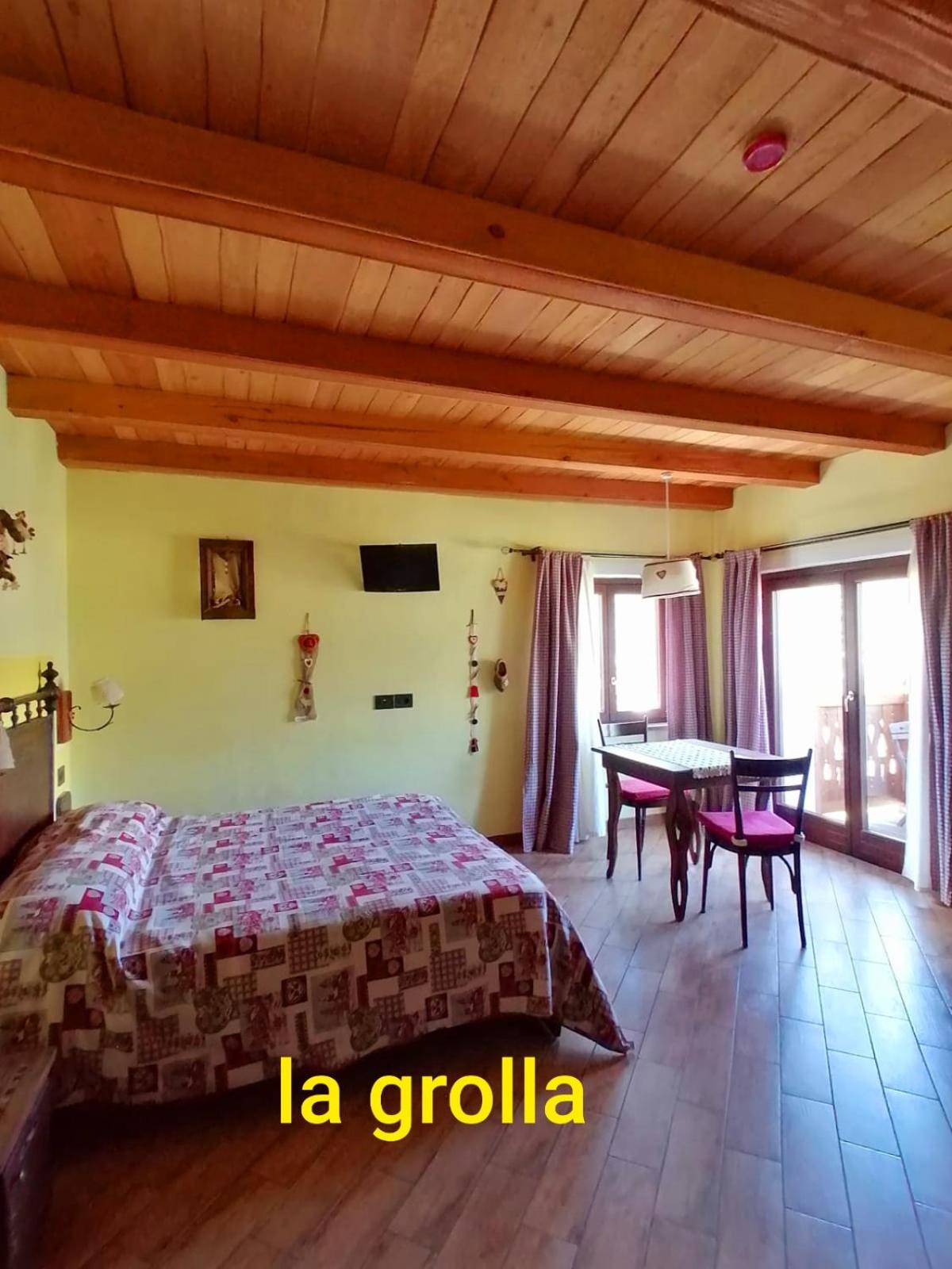 Double Room with Mountain View photo 1