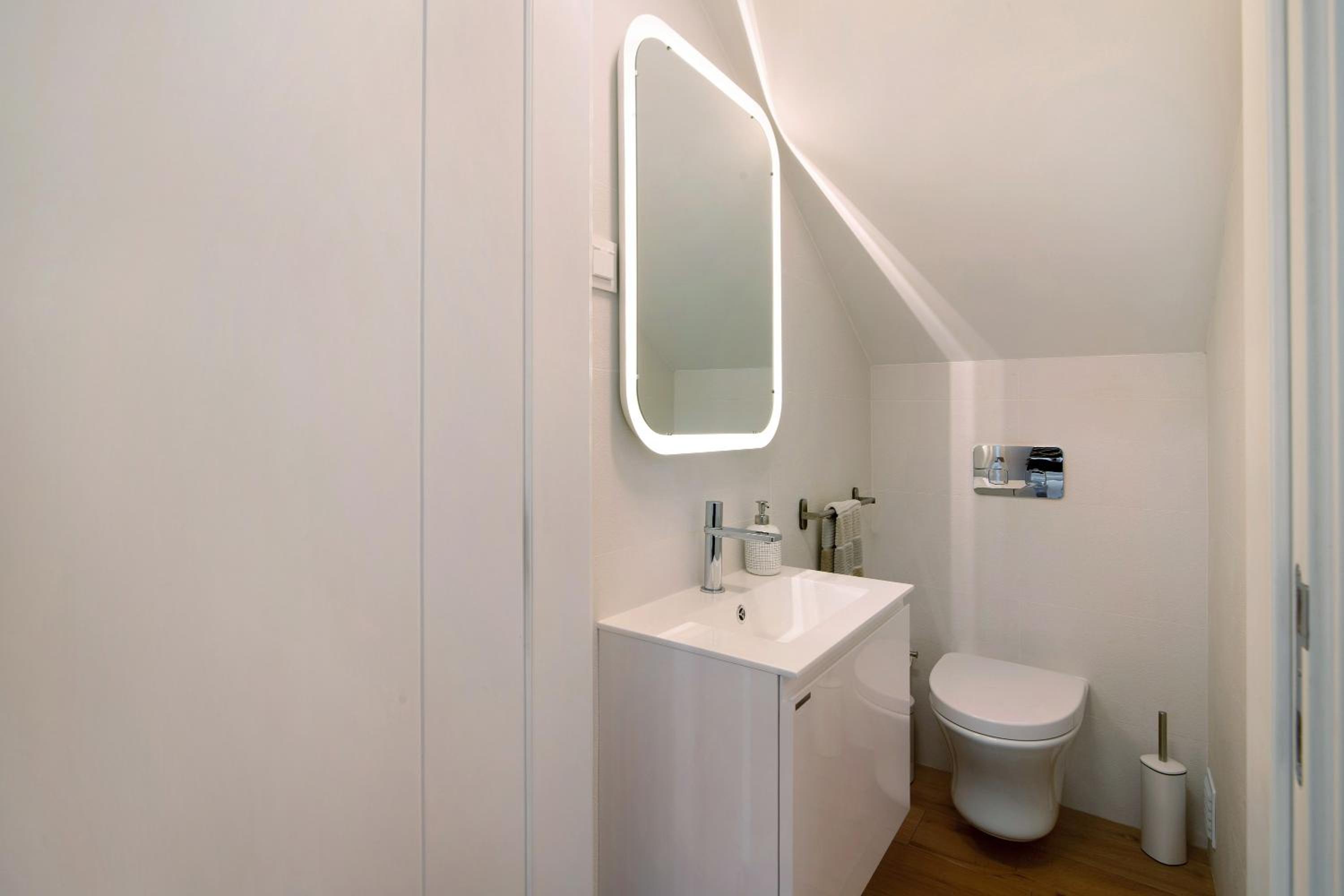 Two-Bedroom House photo 3