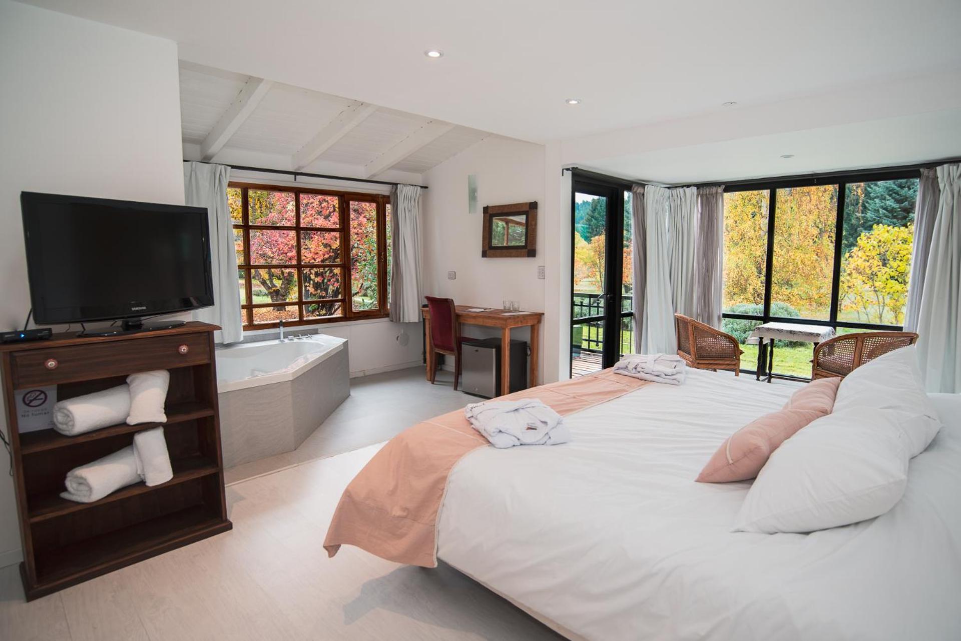 King Room with Spa Bath photo 1