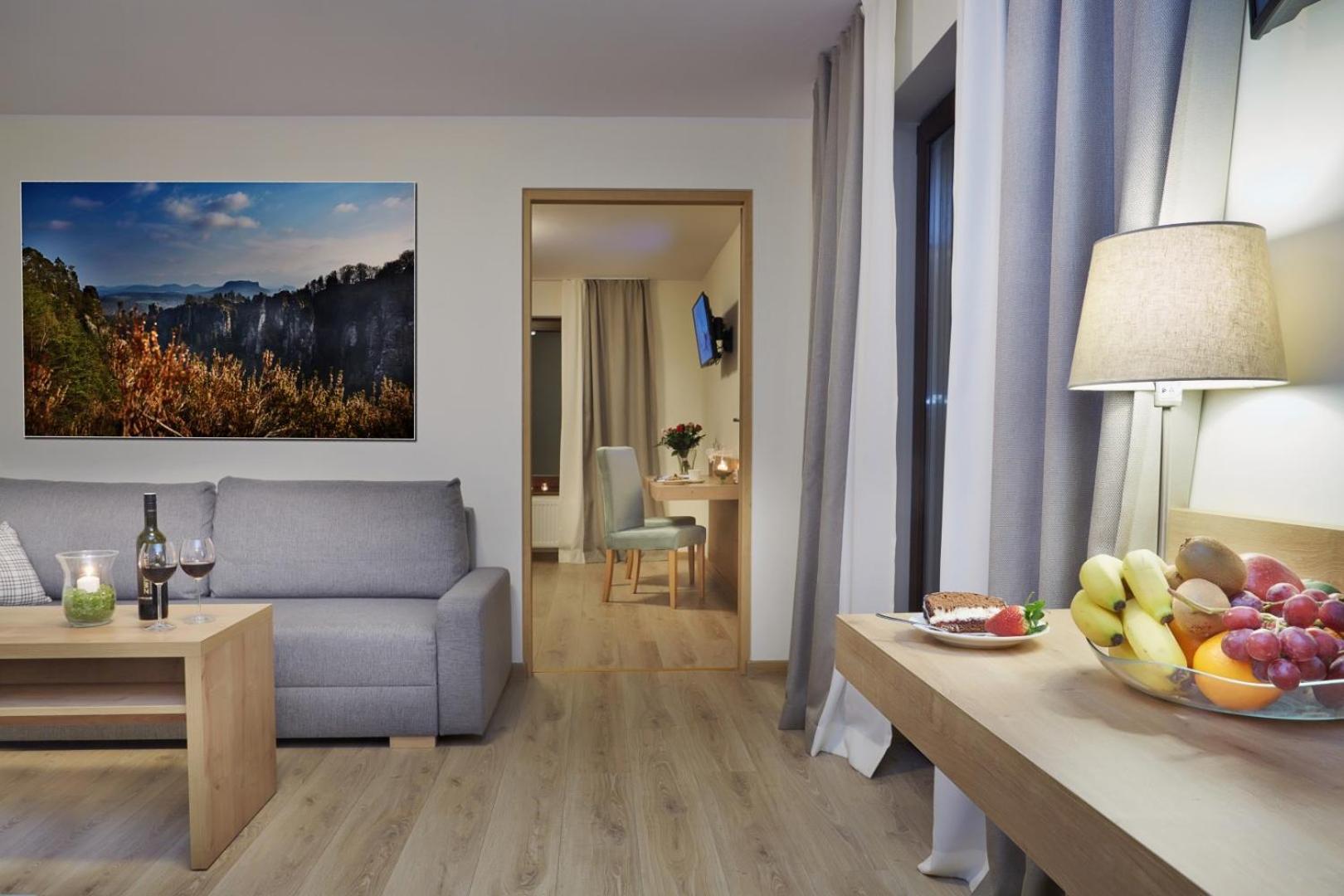 Deluxe Apartment