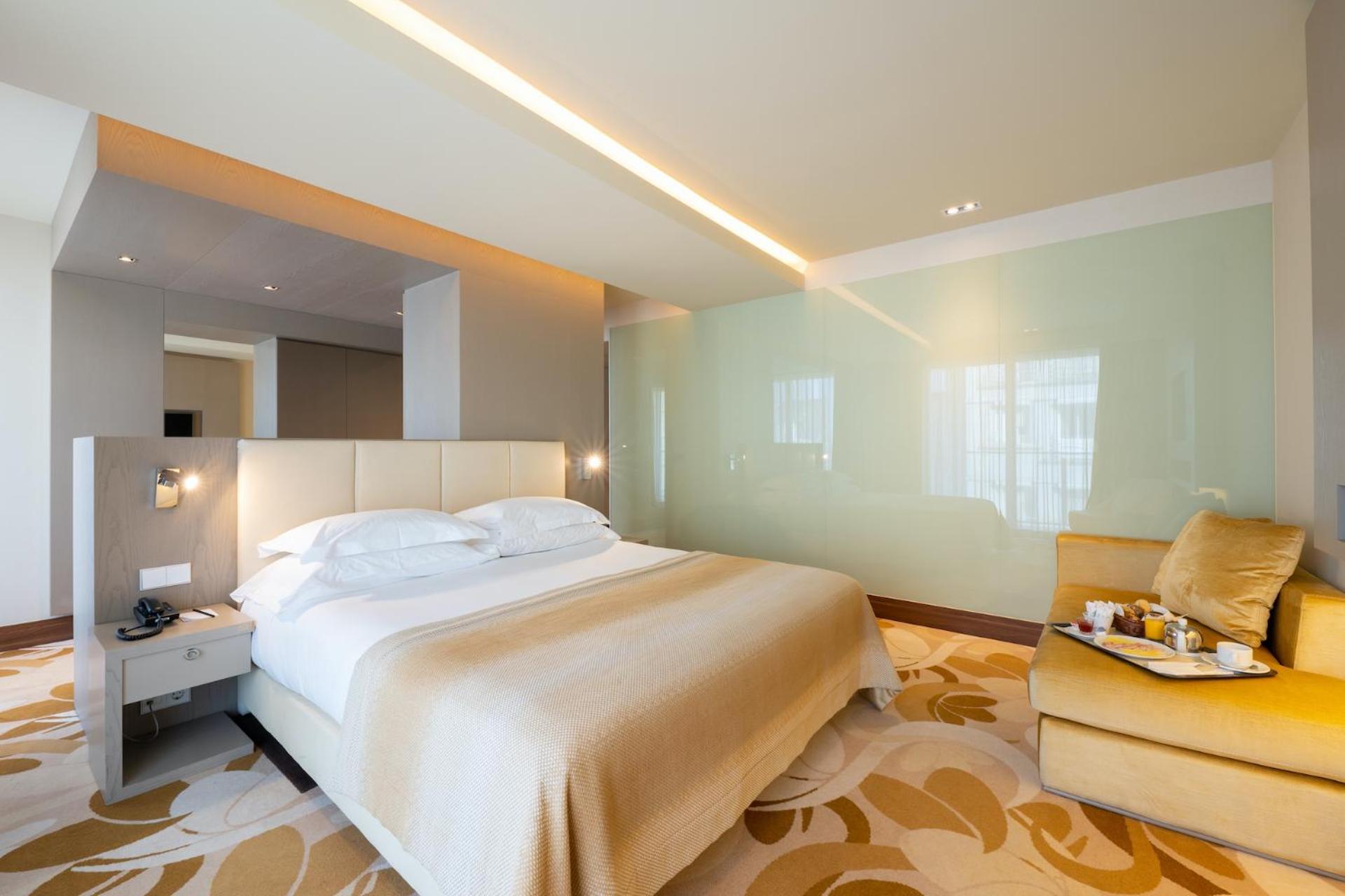 Deluxe Room with Terrace