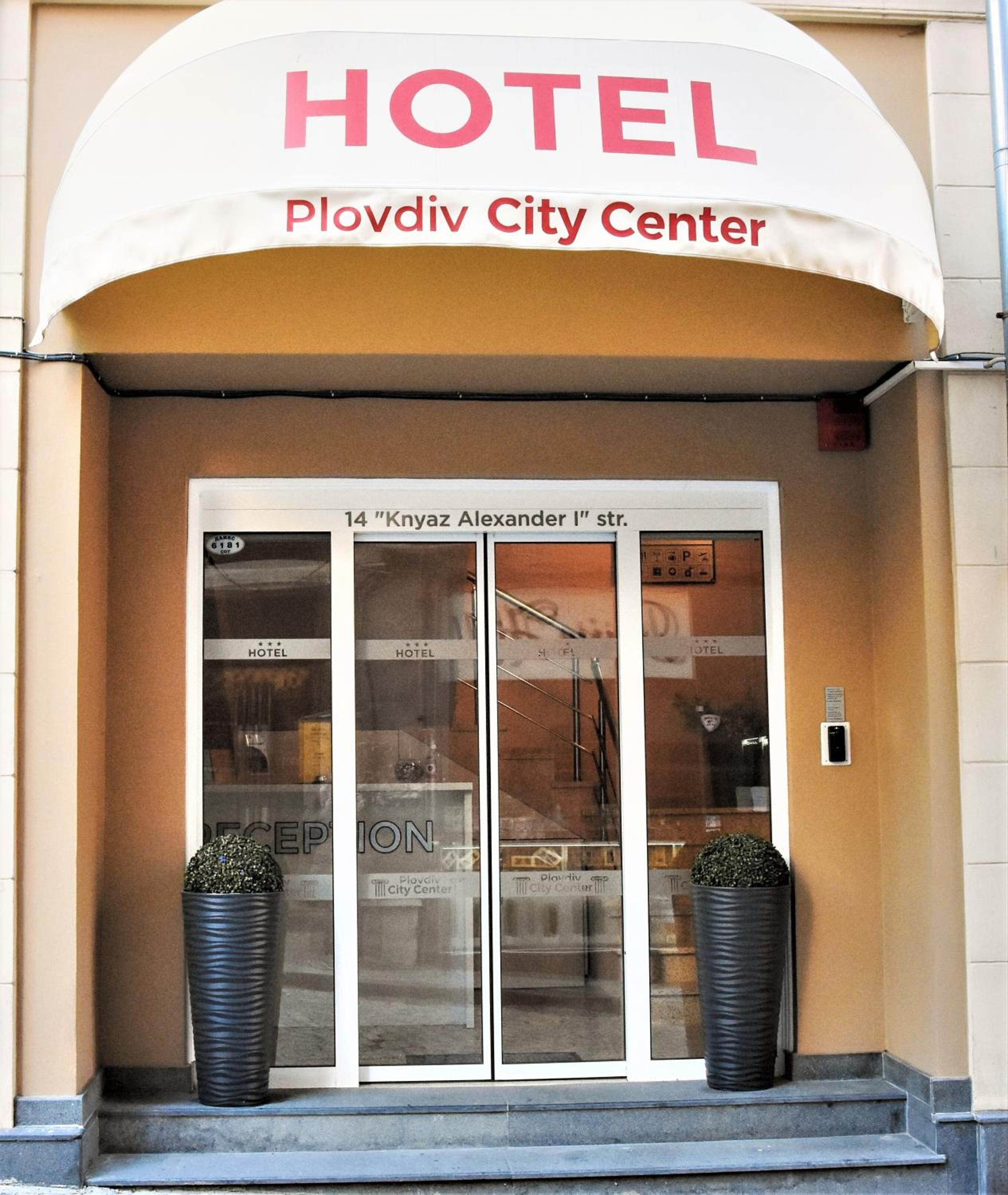 Double or Twin Room - Photo 17