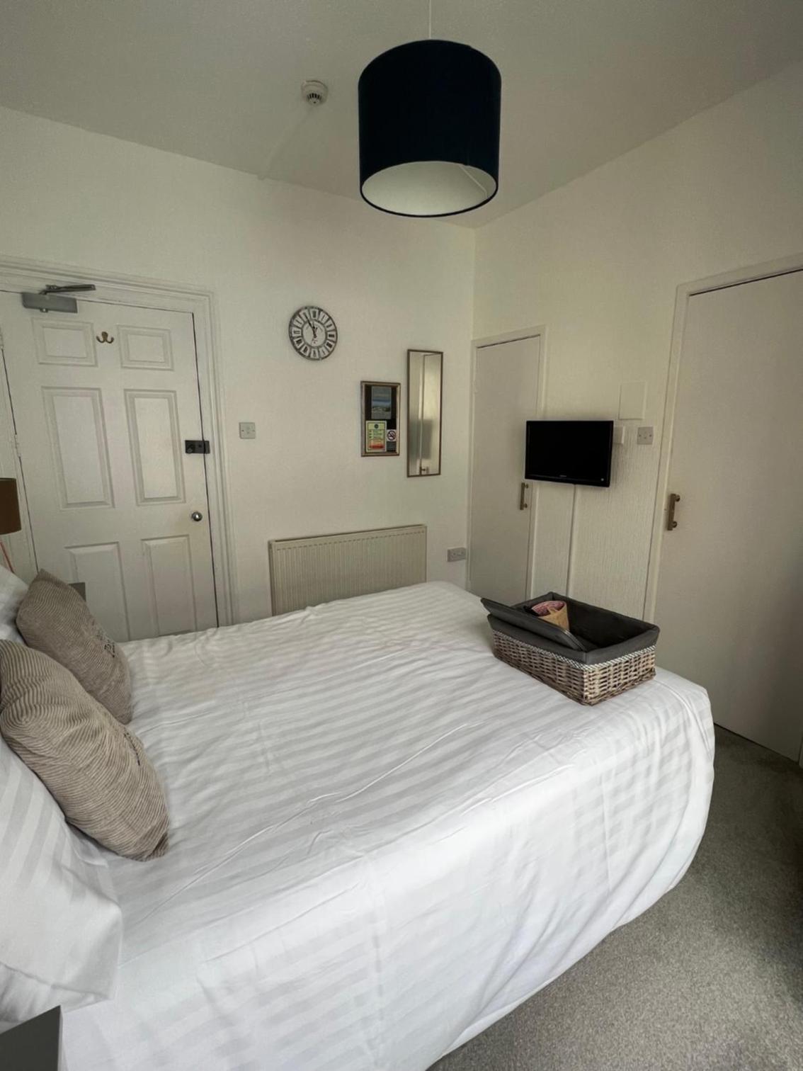 Small Double Room photo 2