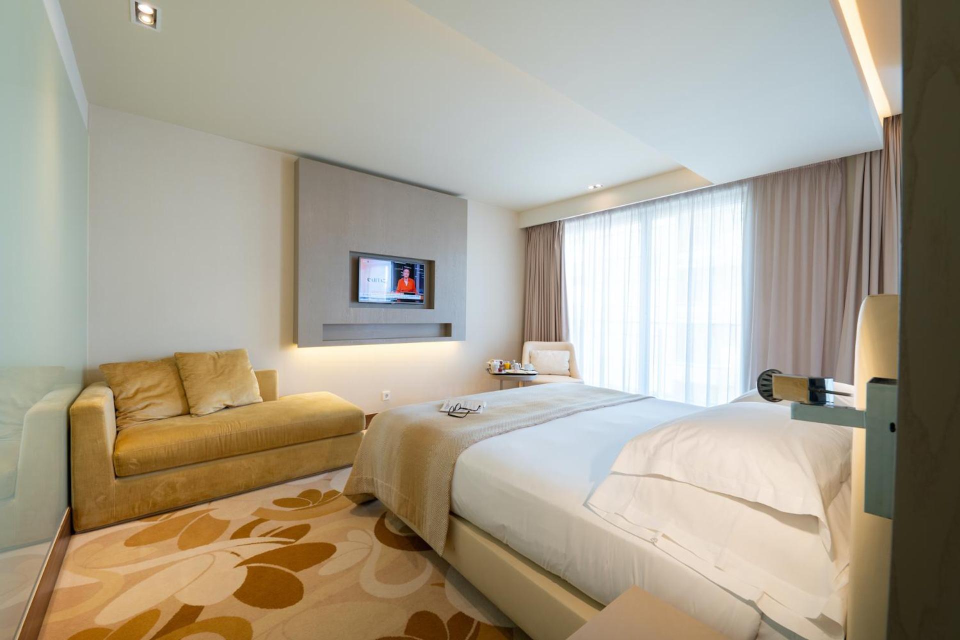 Deluxe Room with Terrace