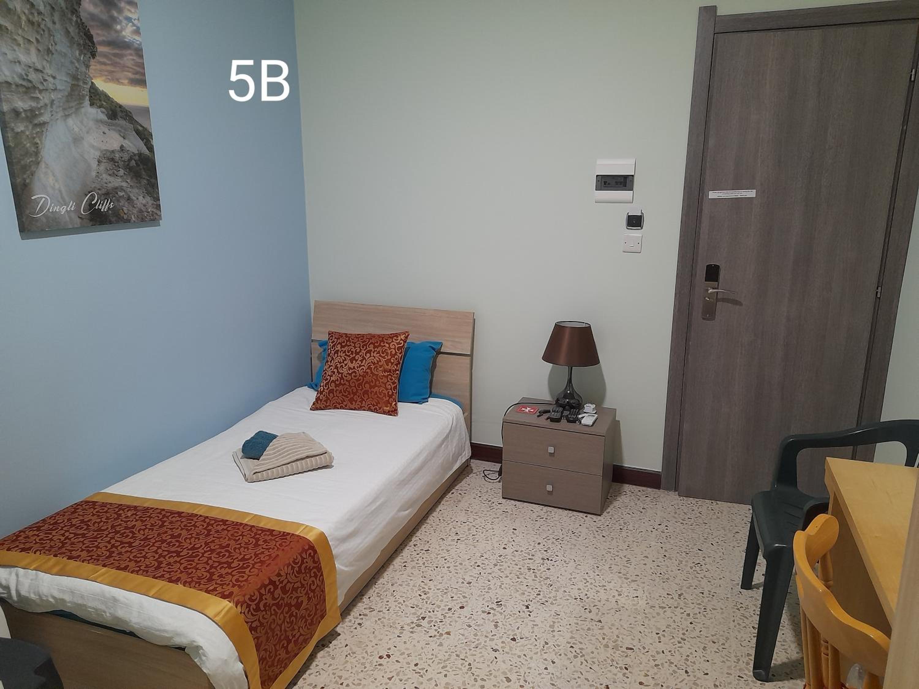 Single Room With Balcony