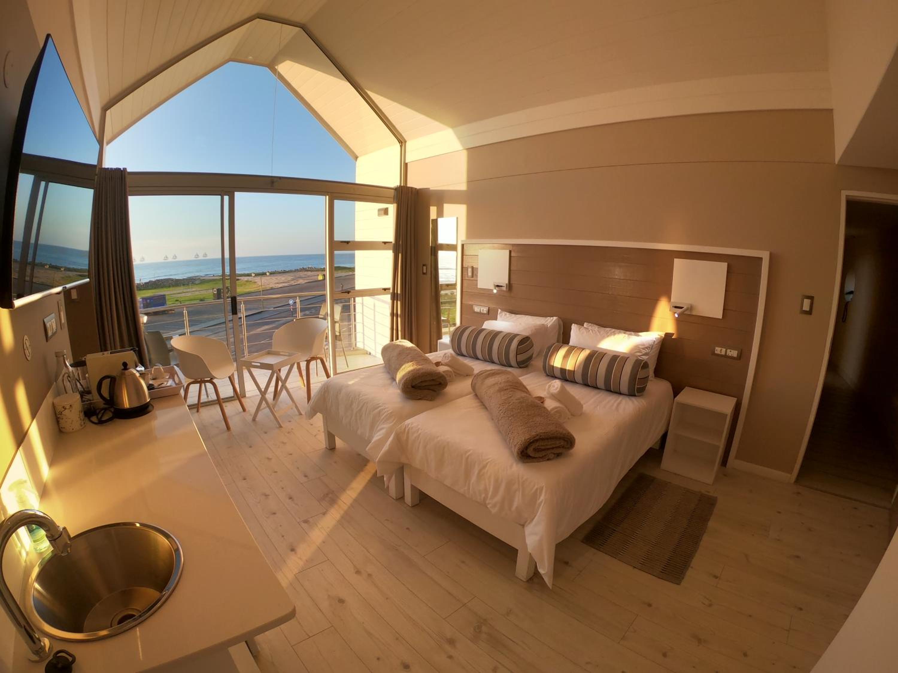 Deluxe Double or Twin Room with Ocean View