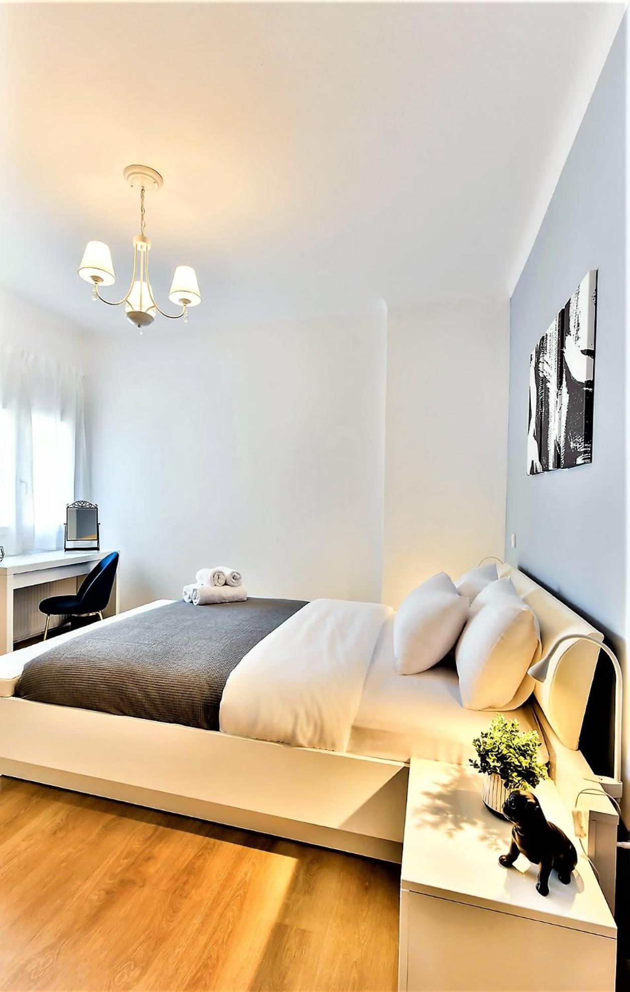 Apartment photo 2
