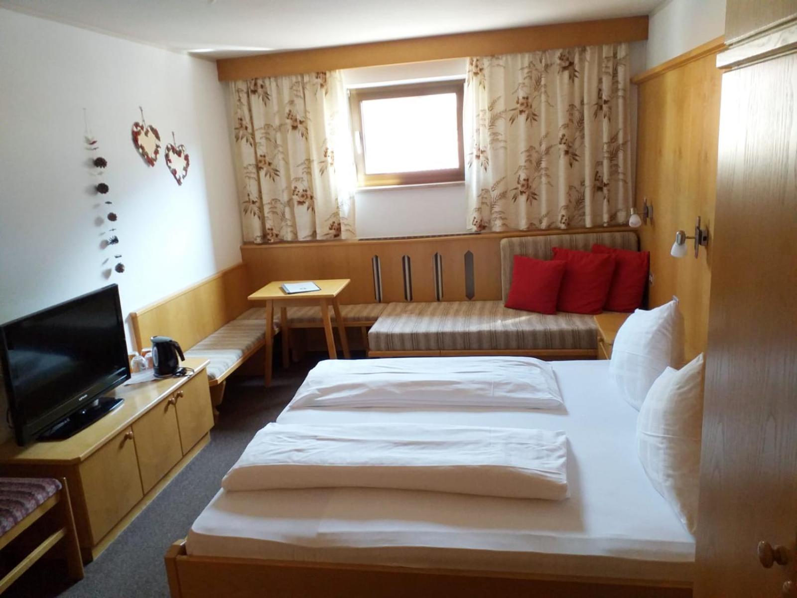 Double or Twin Room - Attic