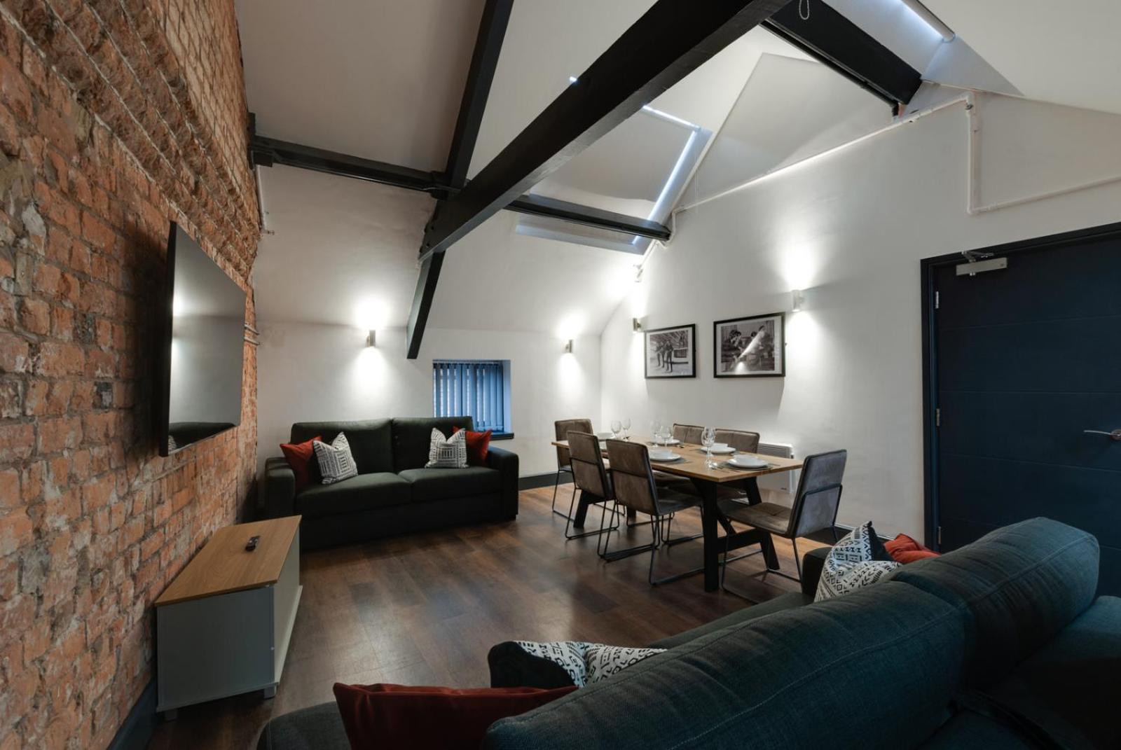 One-Bedroom Apartment - Photo 1