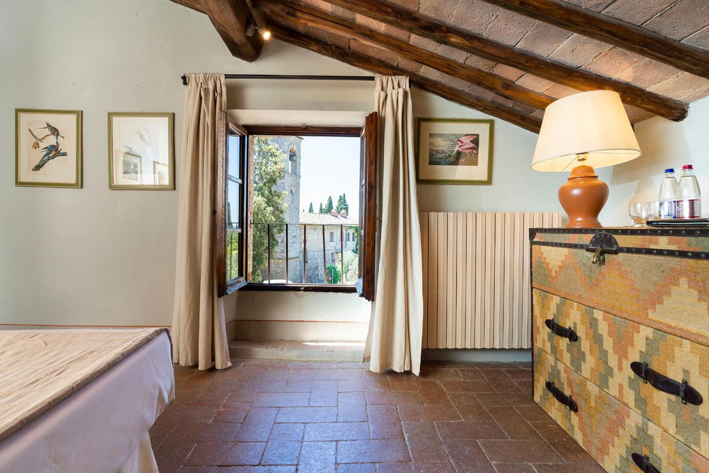 Standard Double or Twin Room - Photo 2
