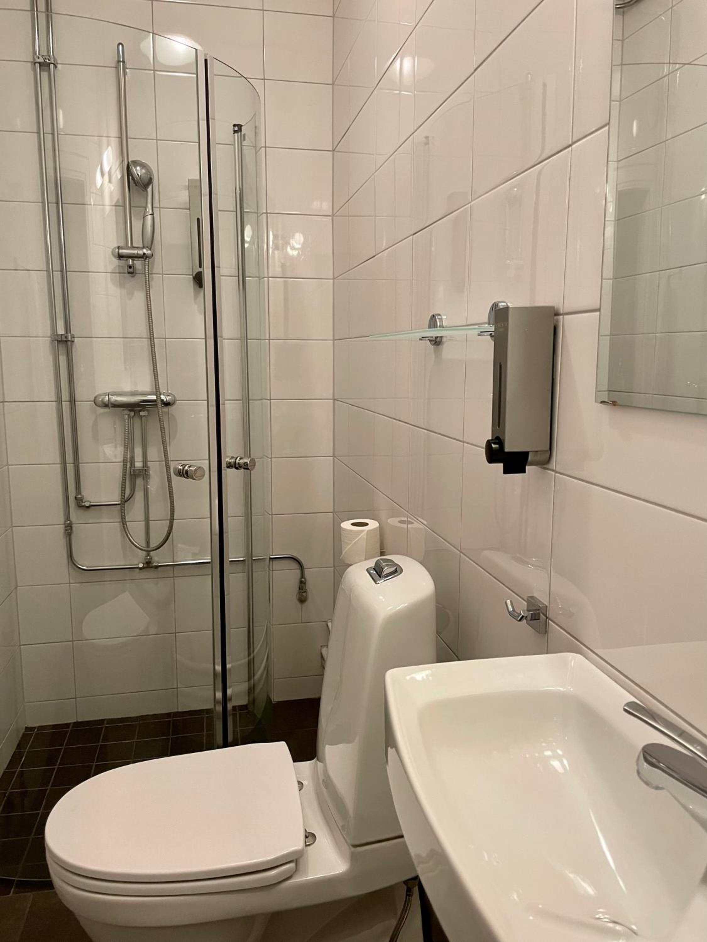 Family Room with Bathroom - Photo 9