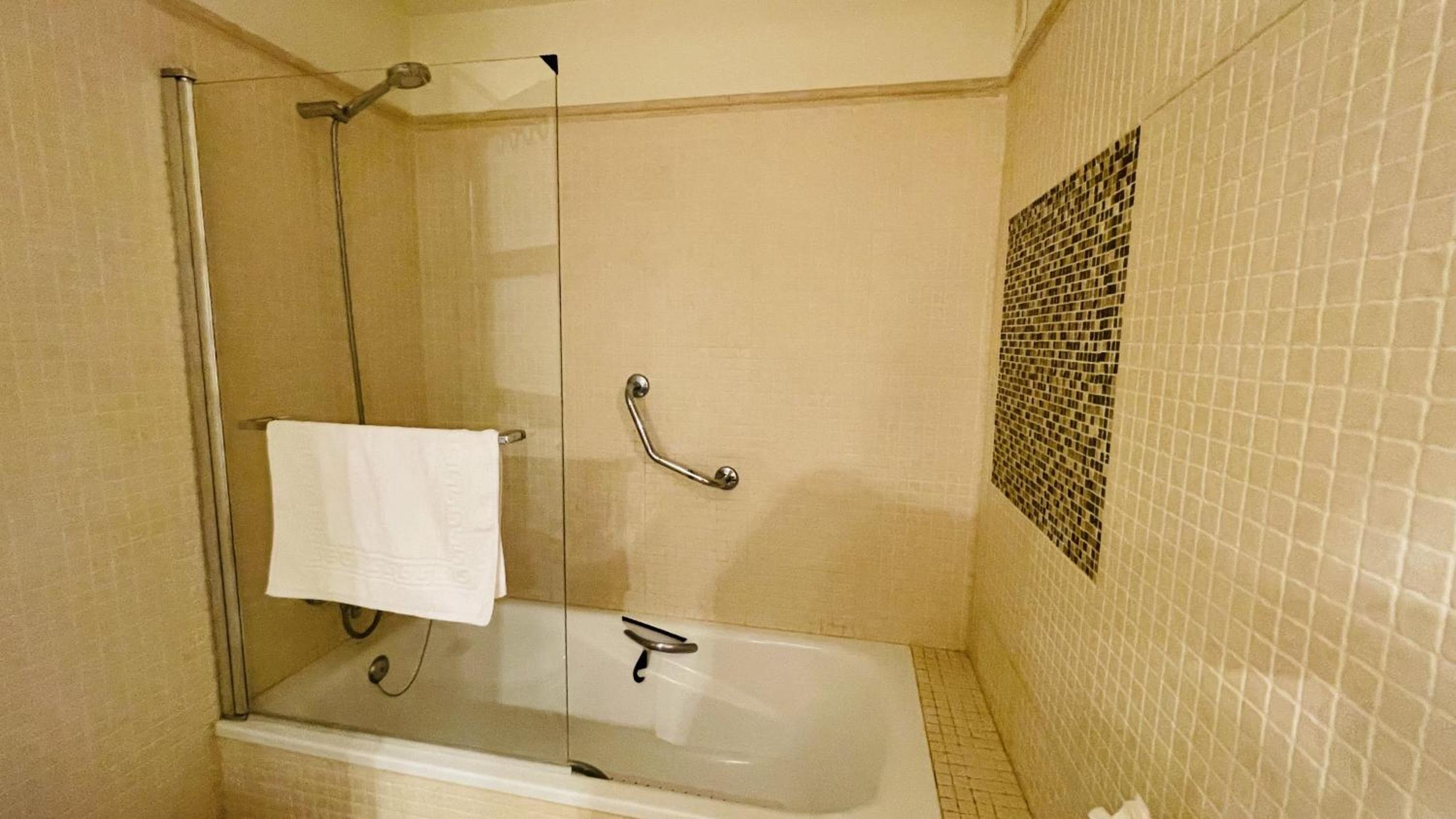 Apartment - Photo 14