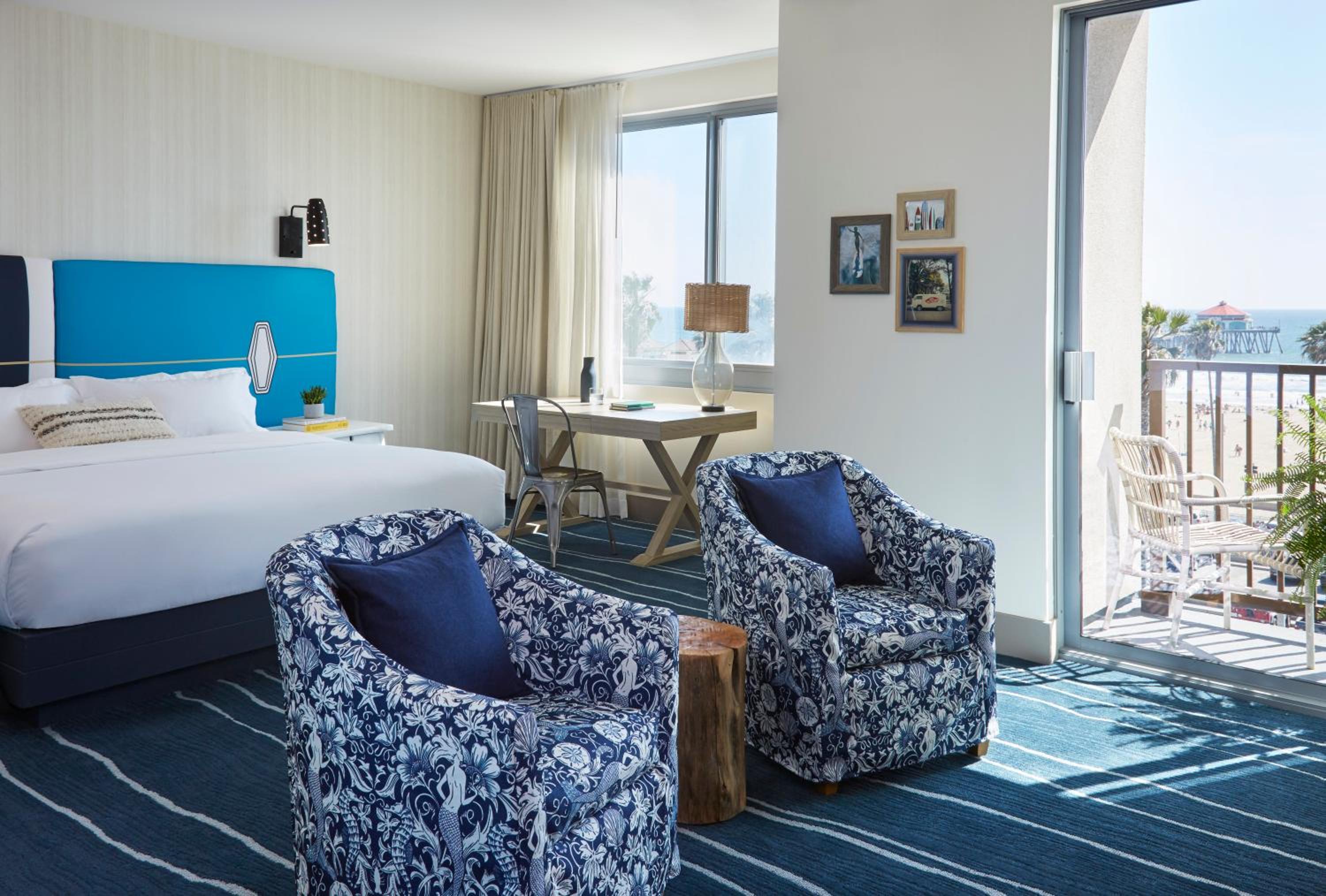 Oceanfront Premium King Room - Photo 3