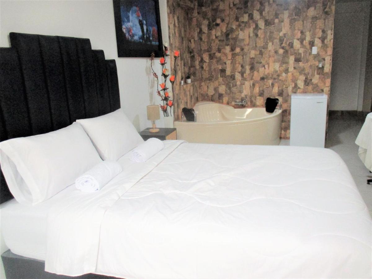 Deluxe Suite with Spa Bath photo 1