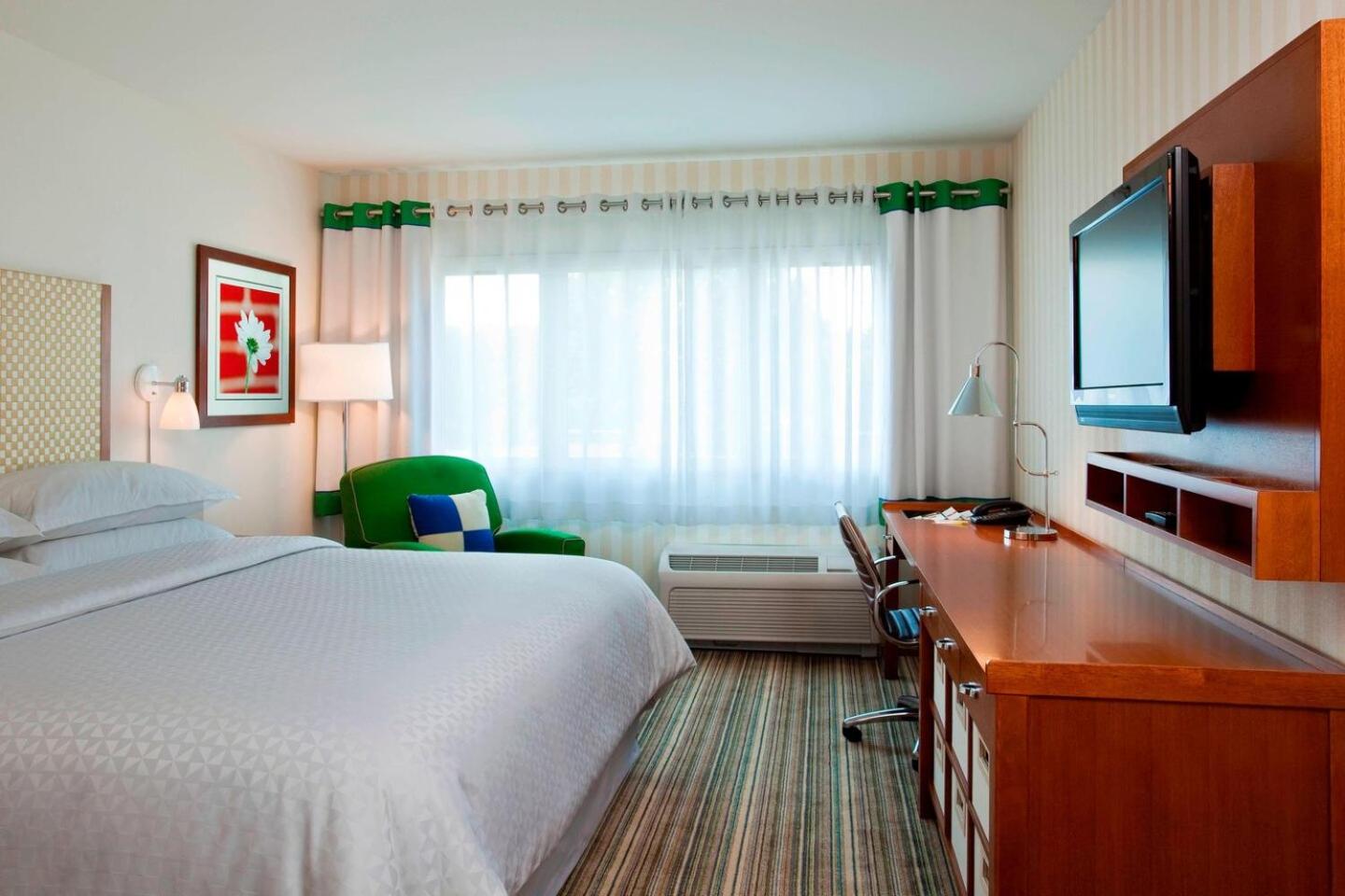 Standard King Room - Photo 1